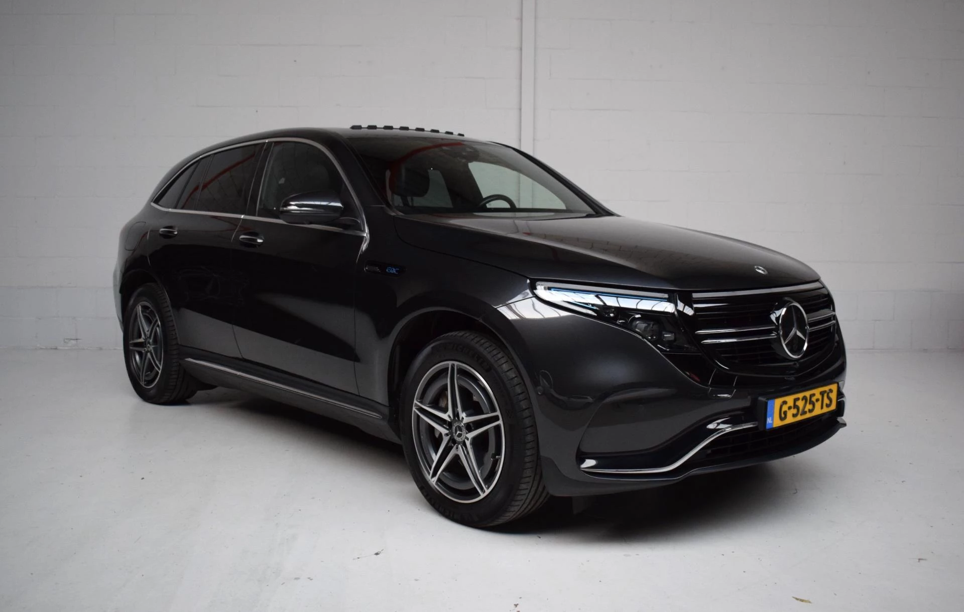 Hoofdafbeelding Mercedes-Benz EQC