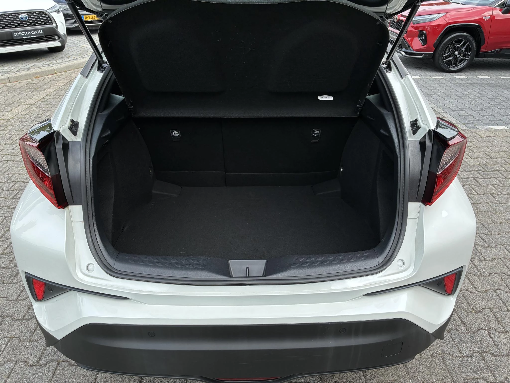 Hoofdafbeelding Toyota C-HR