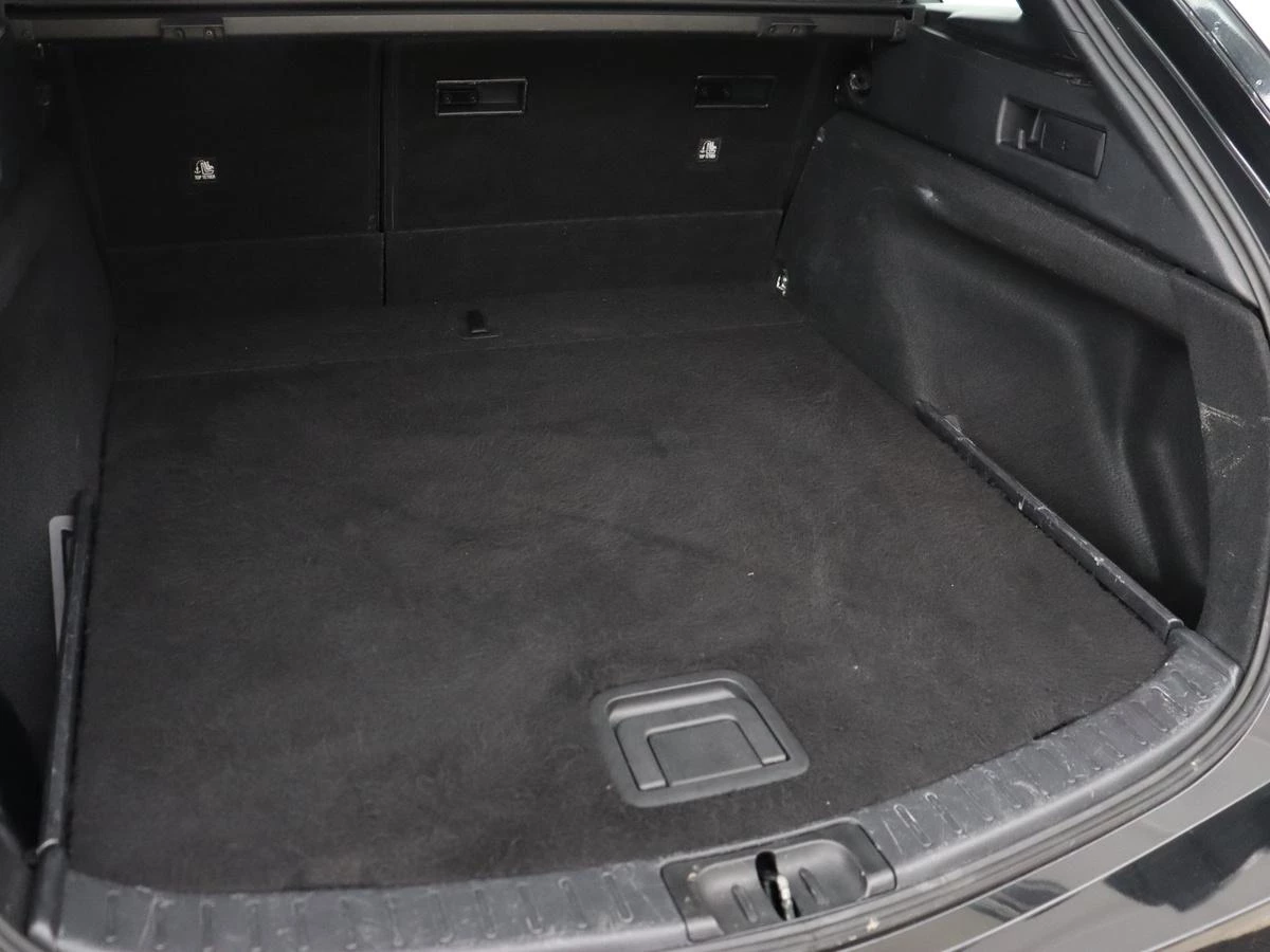 Hoofdafbeelding Toyota Corolla