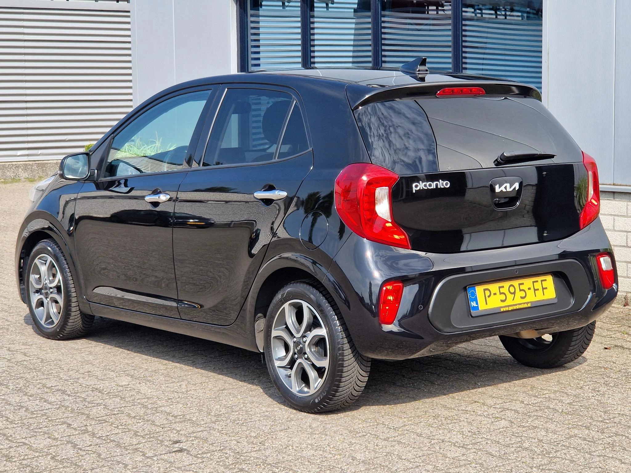 Hoofdafbeelding Kia Picanto