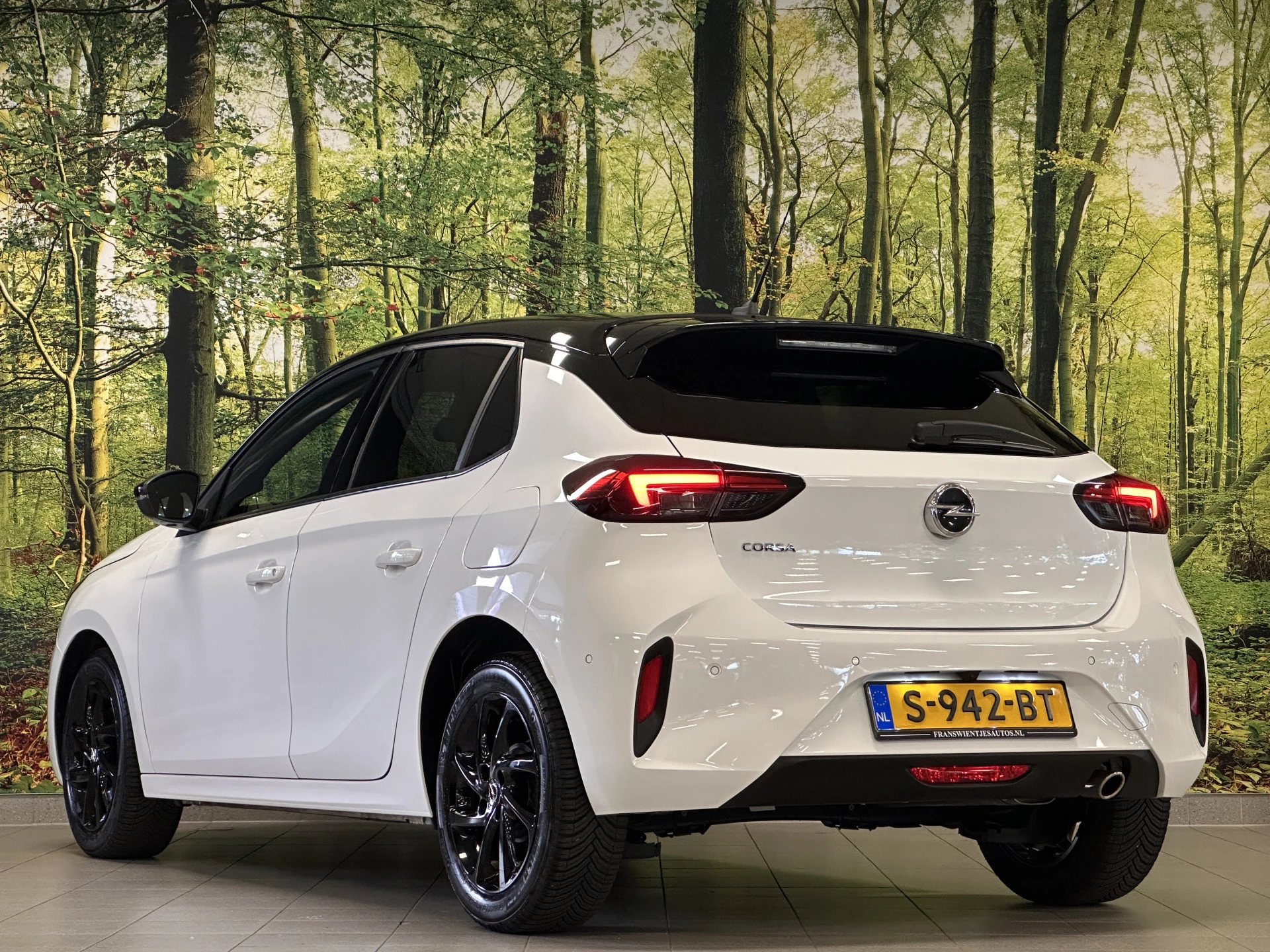 Hoofdafbeelding Opel Corsa