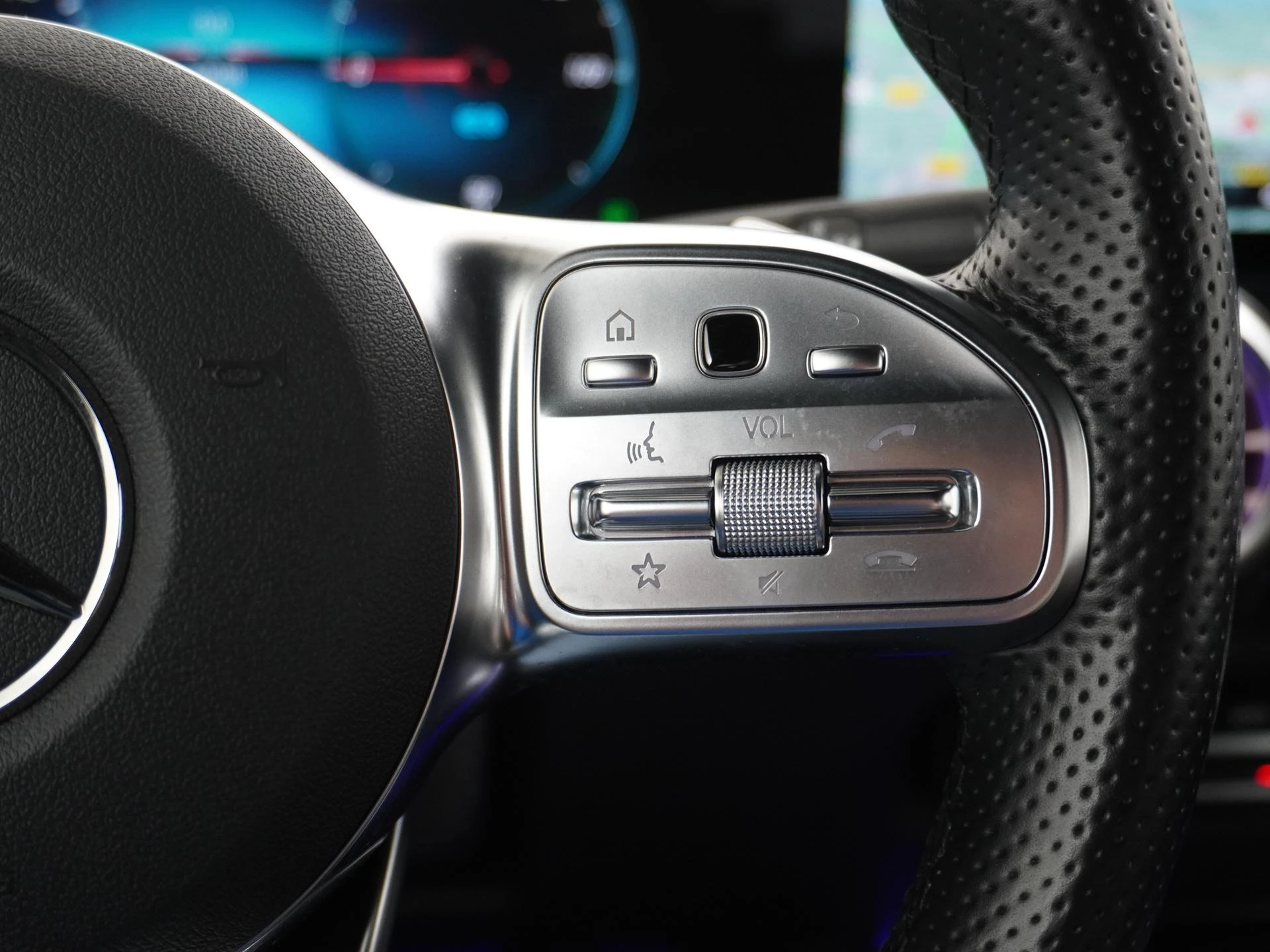 Hoofdafbeelding Mercedes-Benz EQB