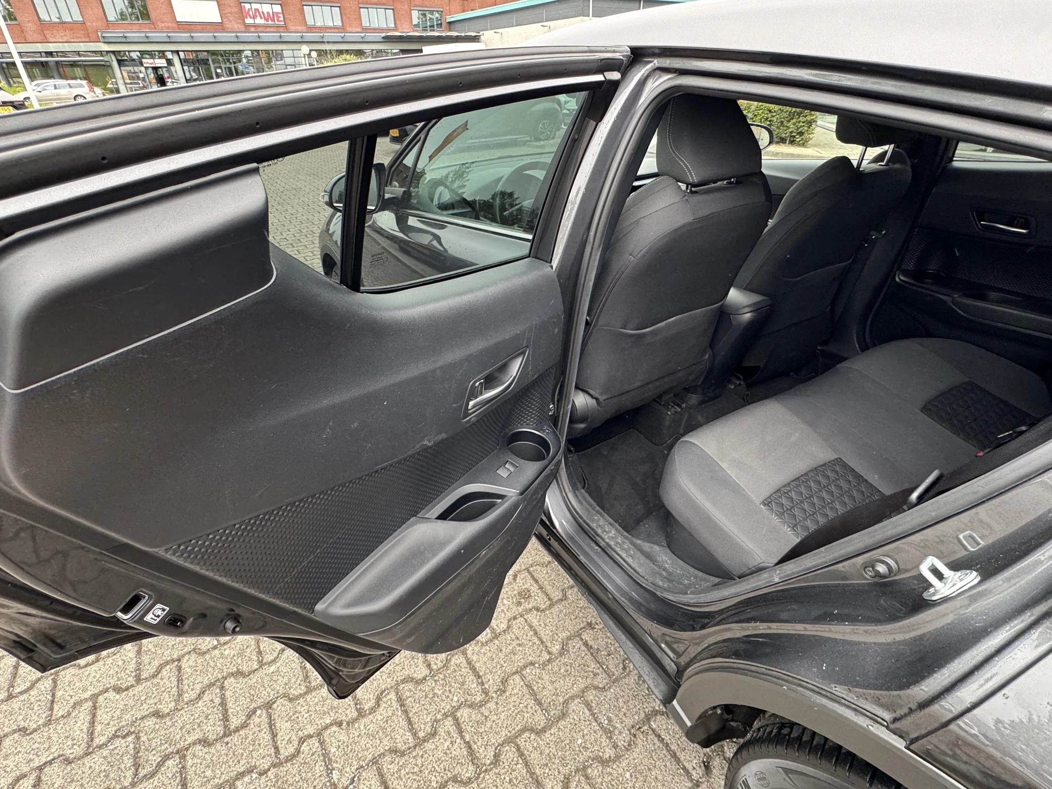 Hoofdafbeelding Toyota C-HR