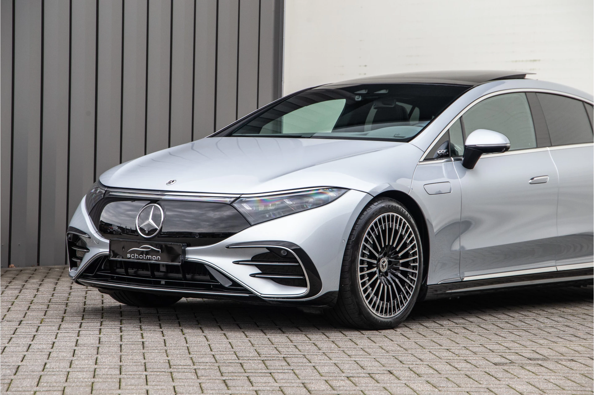 Hoofdafbeelding Mercedes-Benz EQS