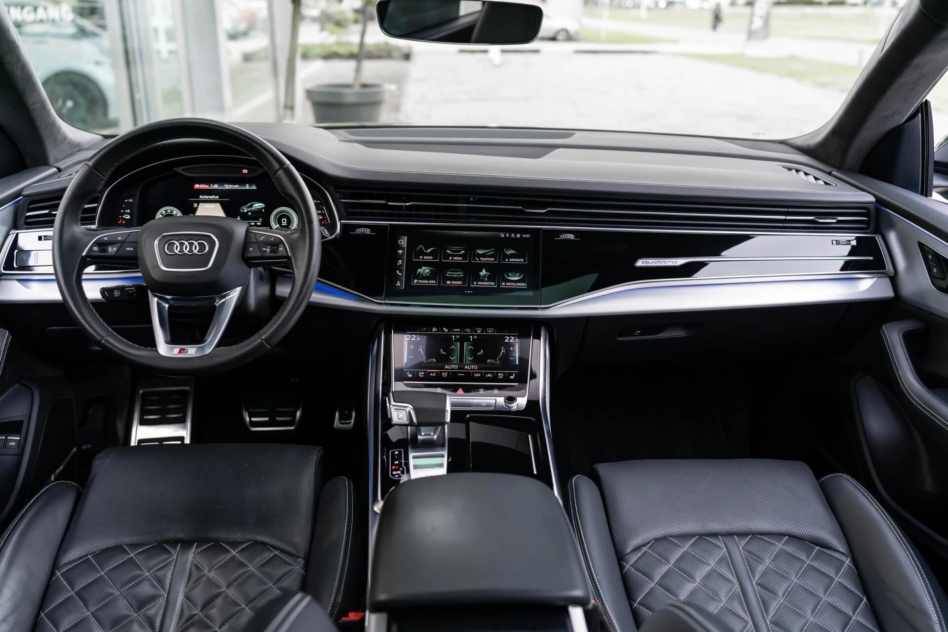 Hoofdafbeelding Audi Q8