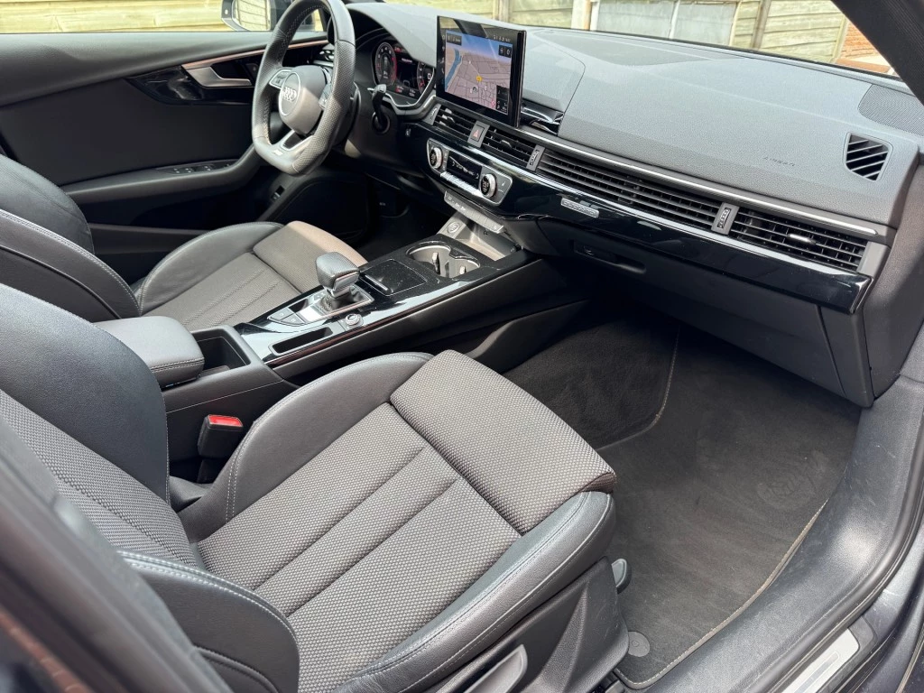 Hoofdafbeelding Audi A4