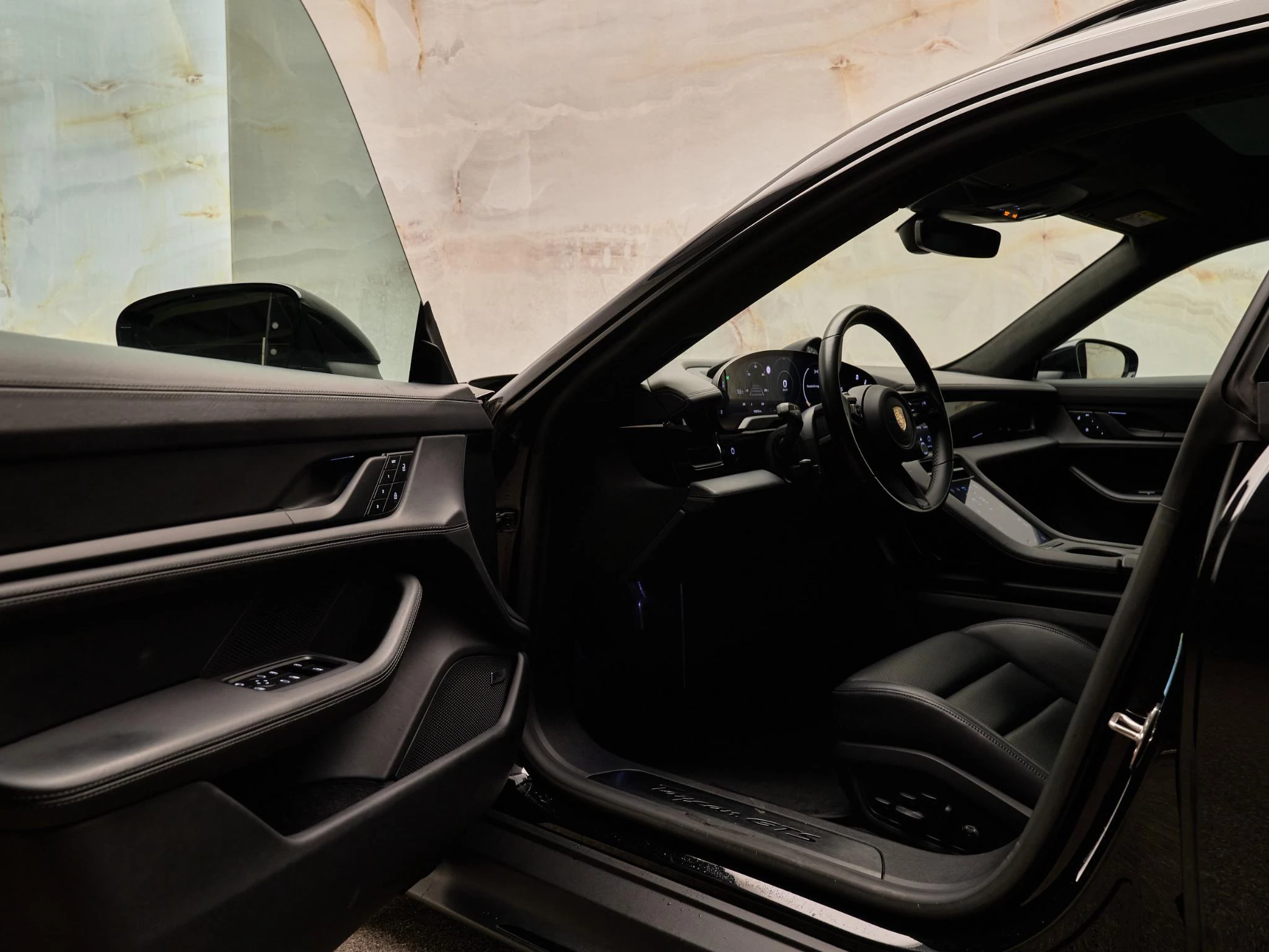 Hoofdafbeelding Porsche Taycan