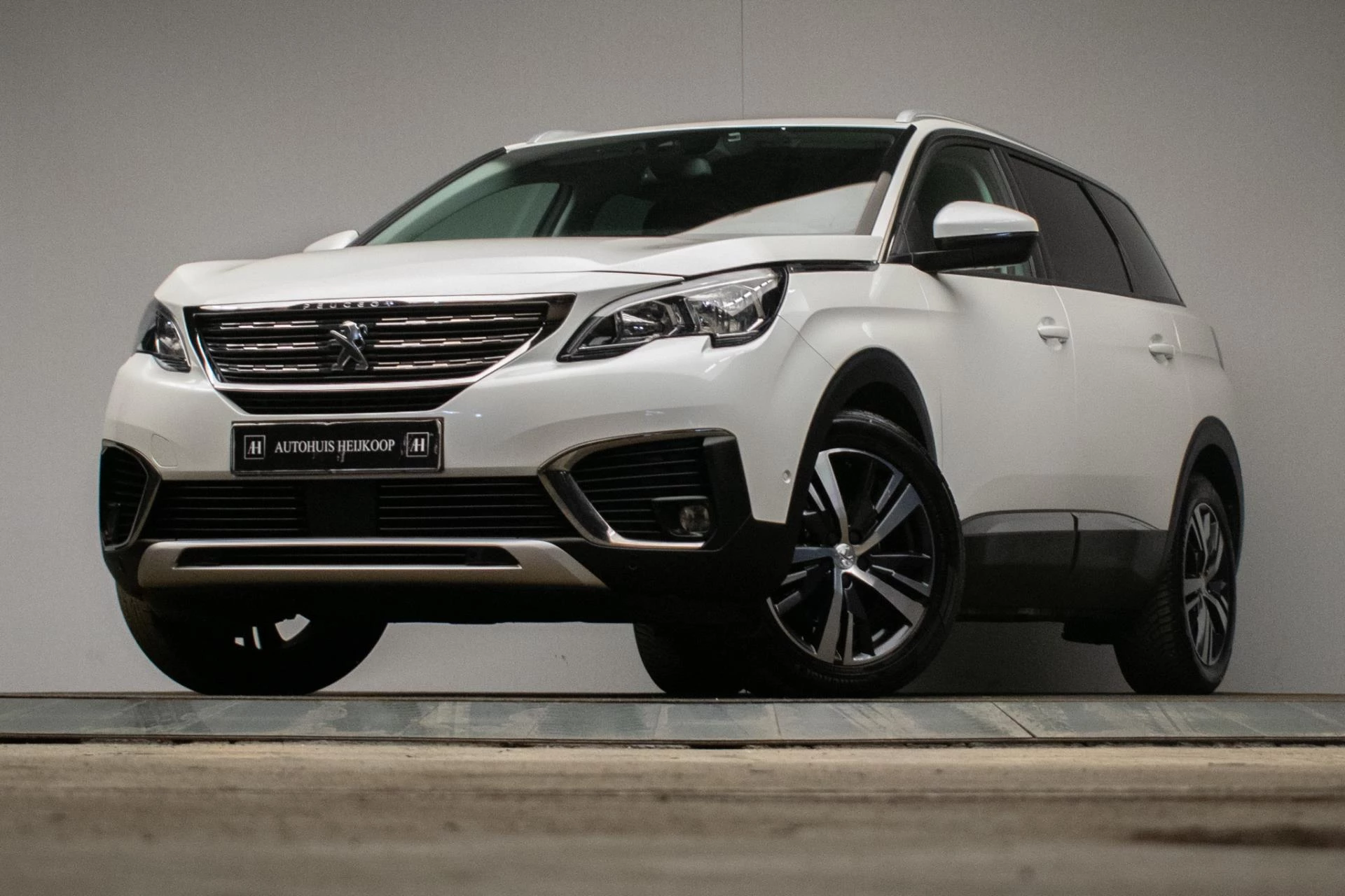 Hoofdafbeelding Peugeot 5008