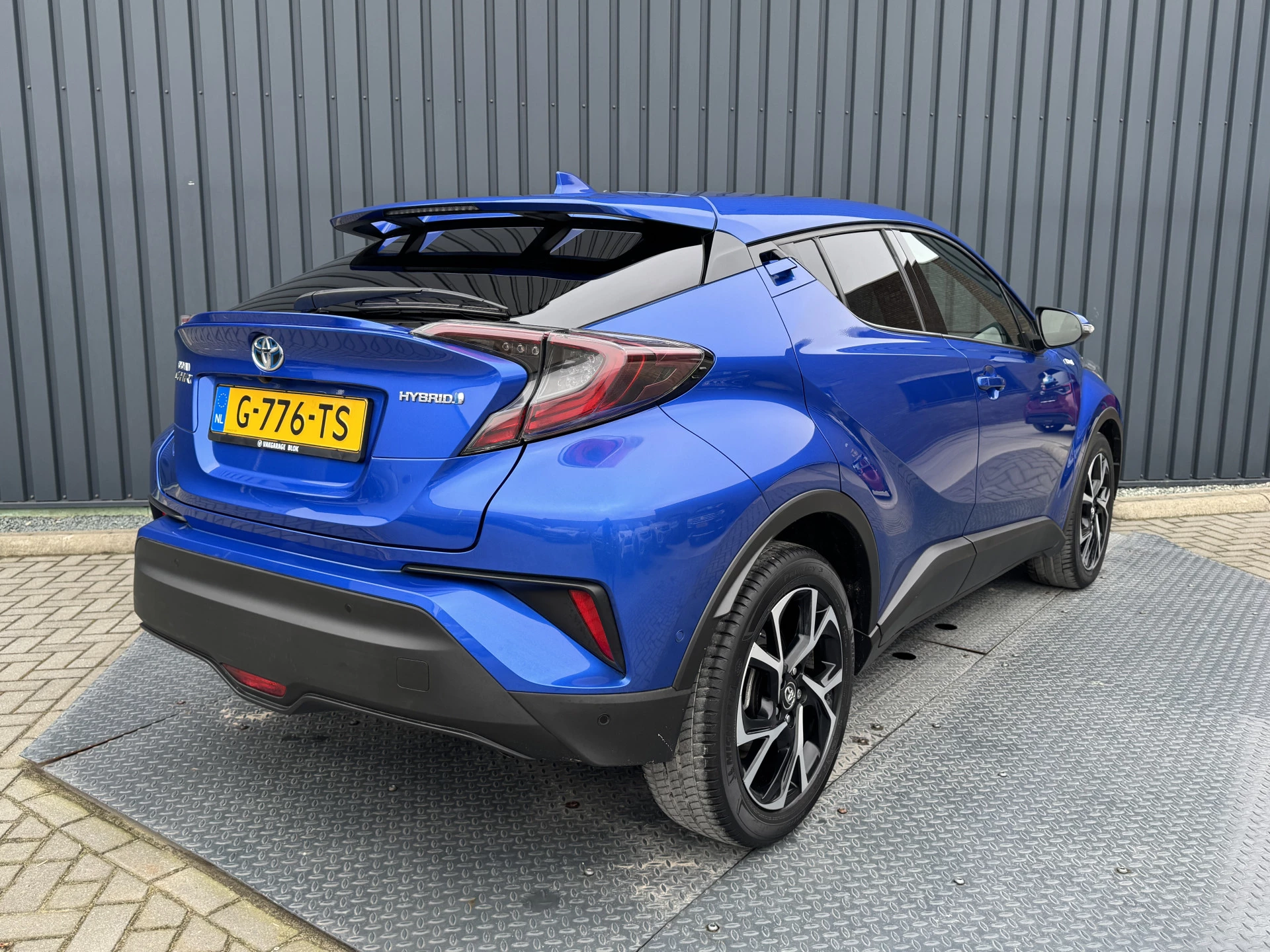 Hoofdafbeelding Toyota C-HR