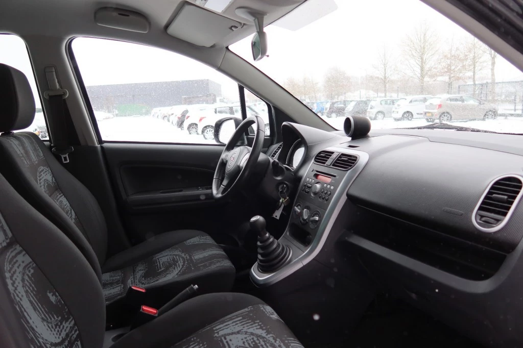 Hoofdafbeelding Opel Agila