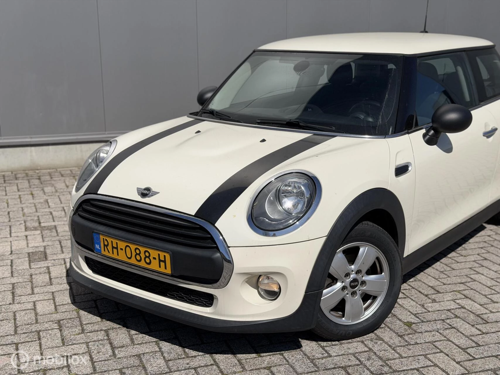 Hoofdafbeelding MINI One