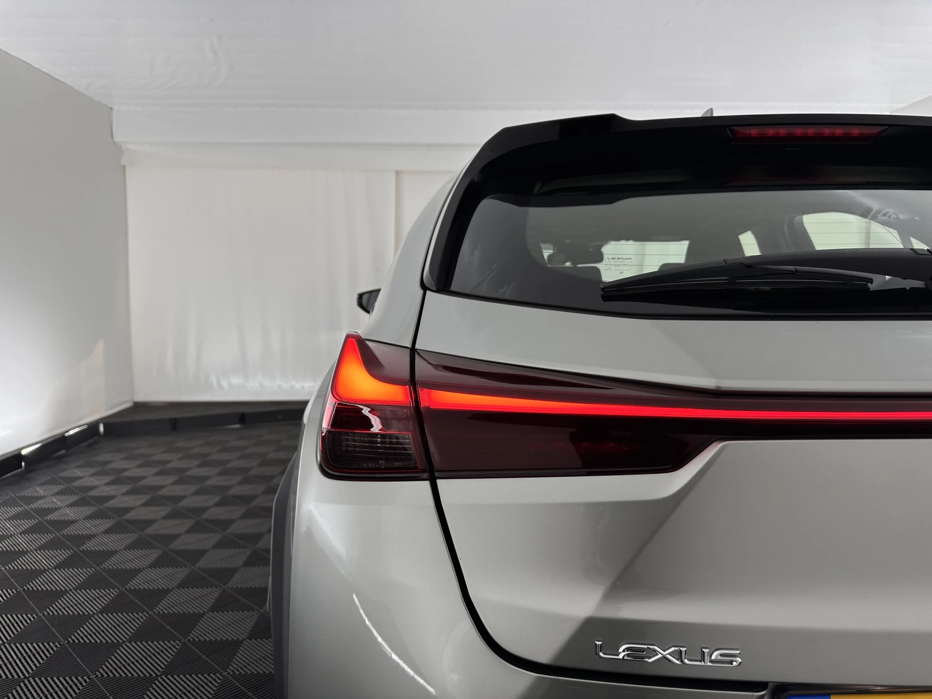 Hoofdafbeelding Lexus UX
