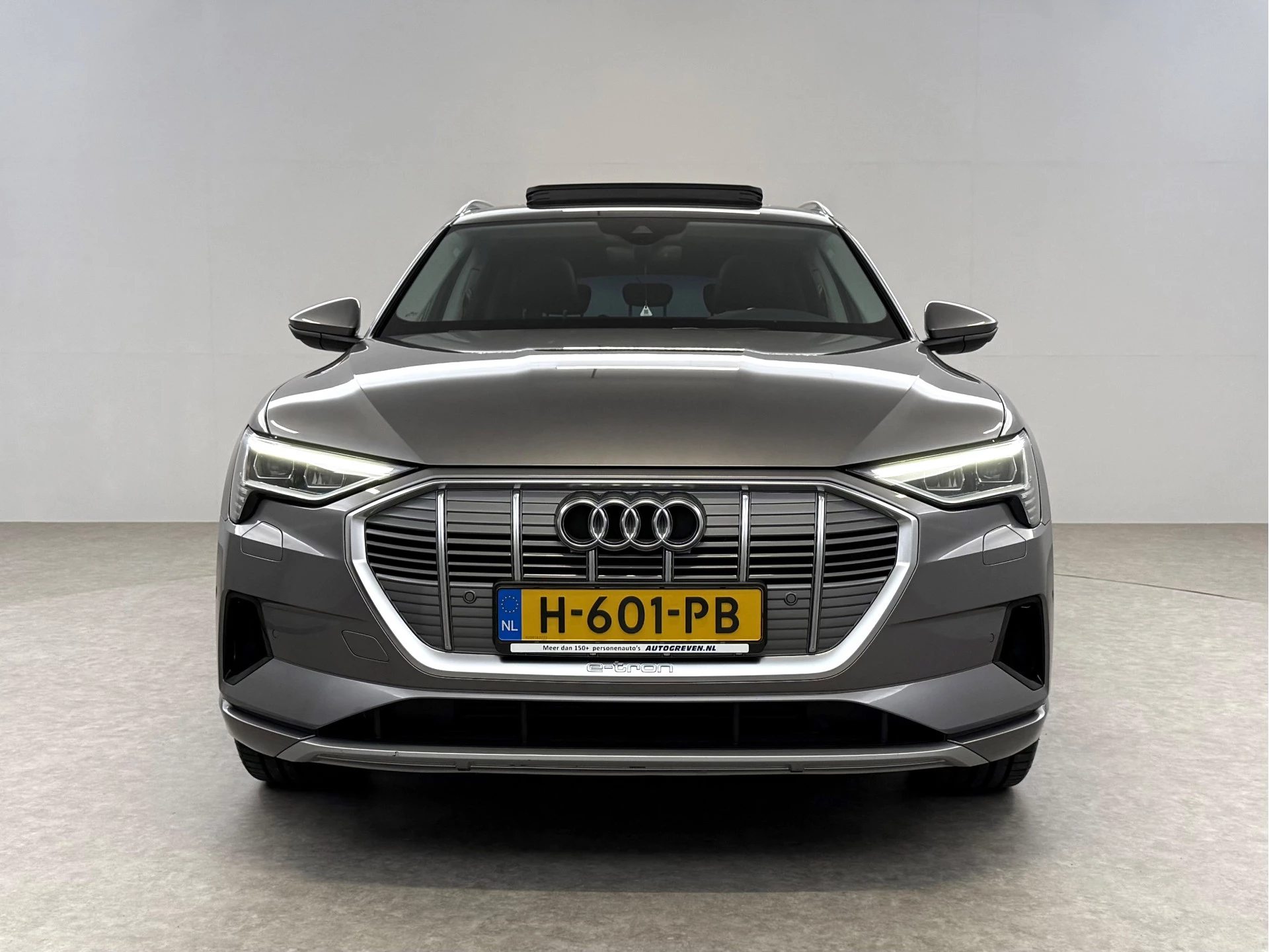 Hoofdafbeelding Audi e-tron