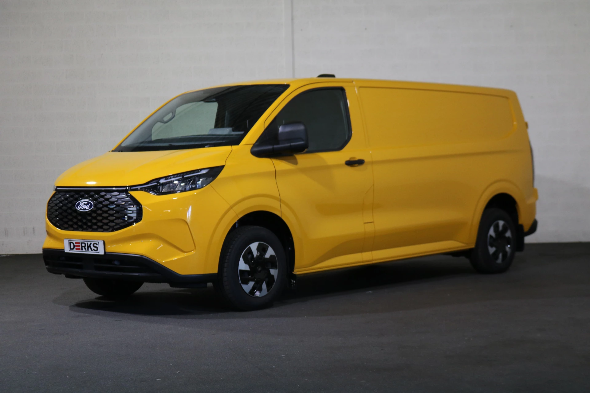 Hoofdafbeelding Ford E-Transit Custom