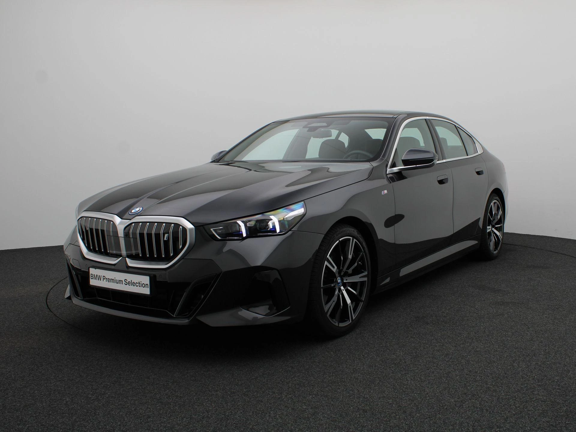 Hoofdafbeelding BMW i5