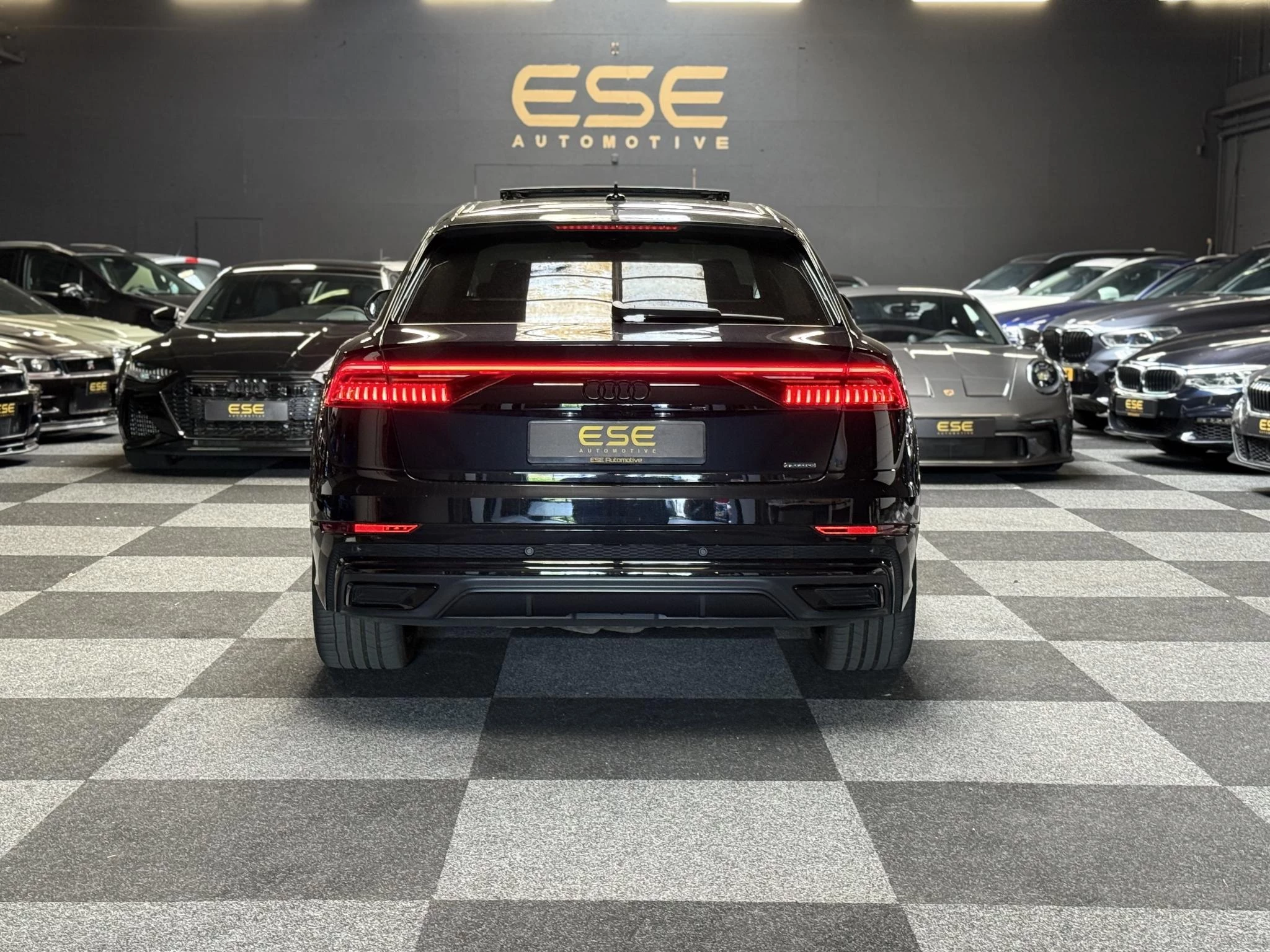 Hoofdafbeelding Audi Q8