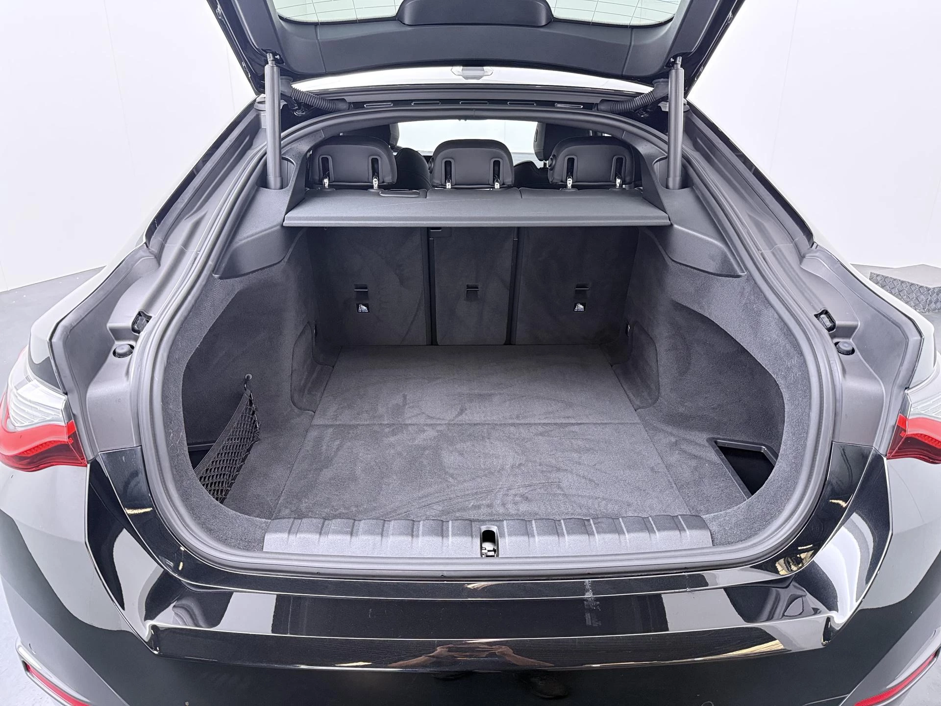 Hoofdafbeelding BMW i4
