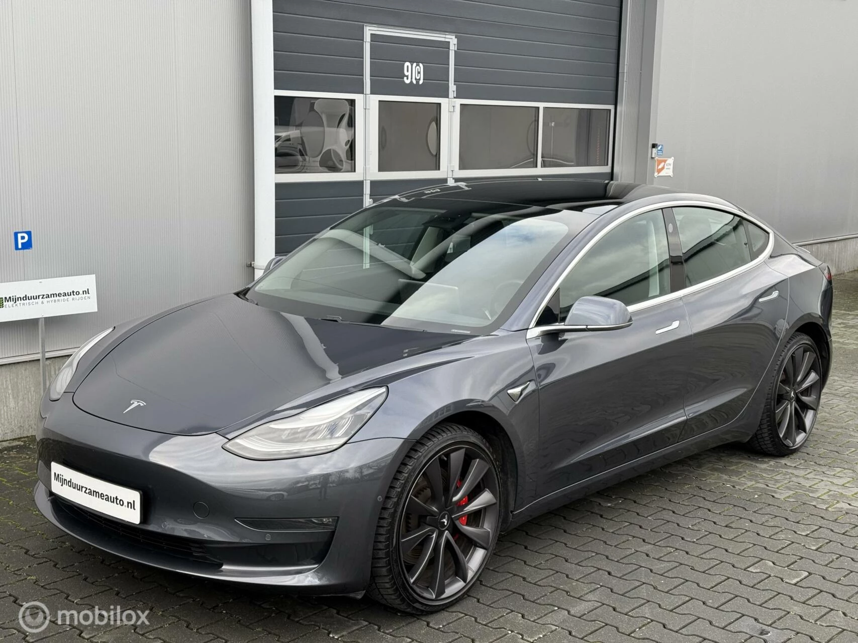 Hoofdafbeelding Tesla Model 3