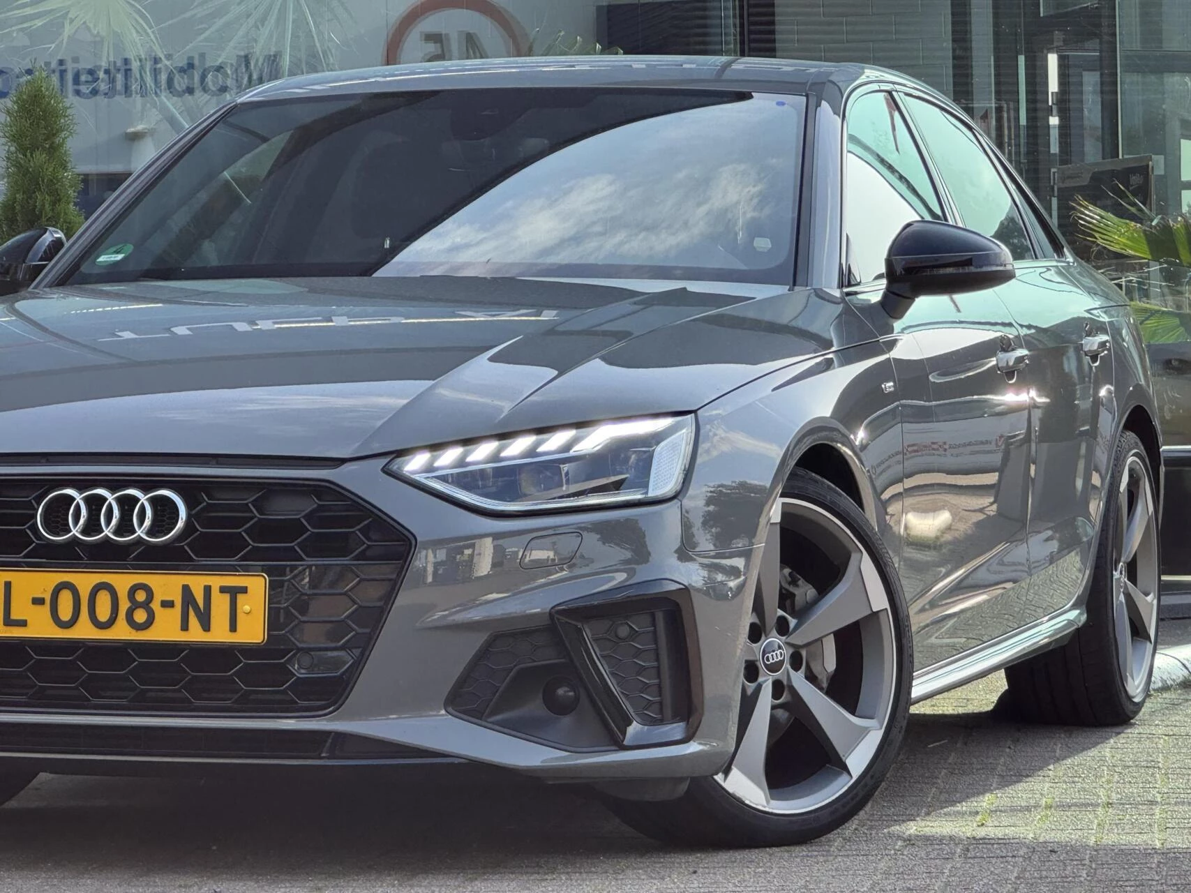 Hoofdafbeelding Audi A4