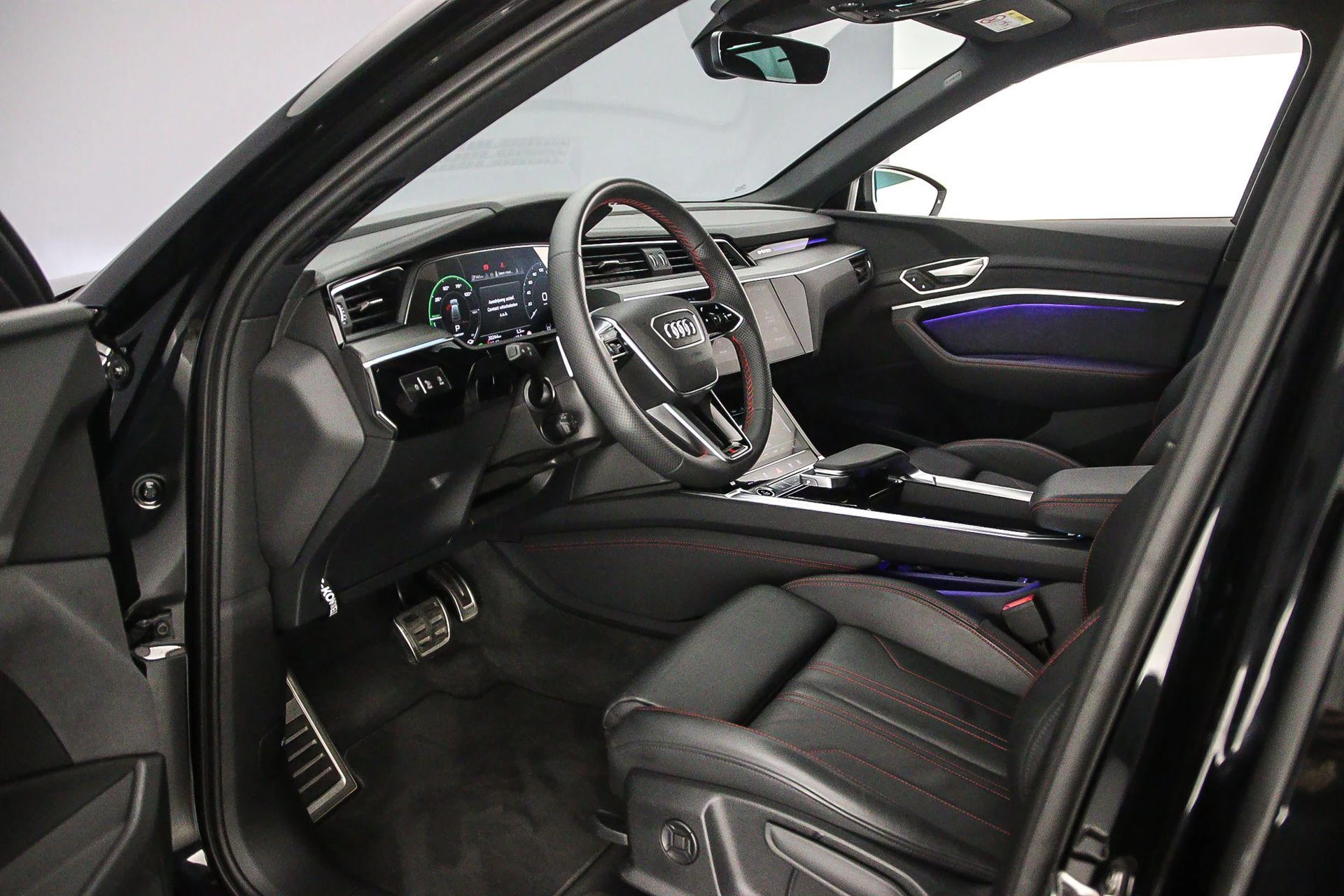 Hoofdafbeelding Audi Q8 Sportback e-tron