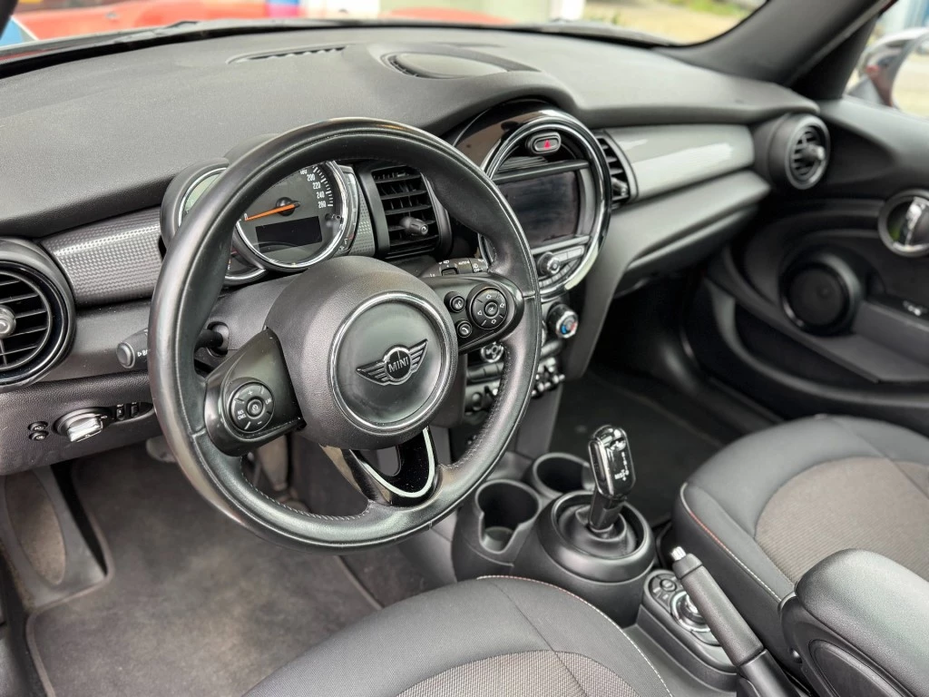 Hoofdafbeelding MINI 5-deurs