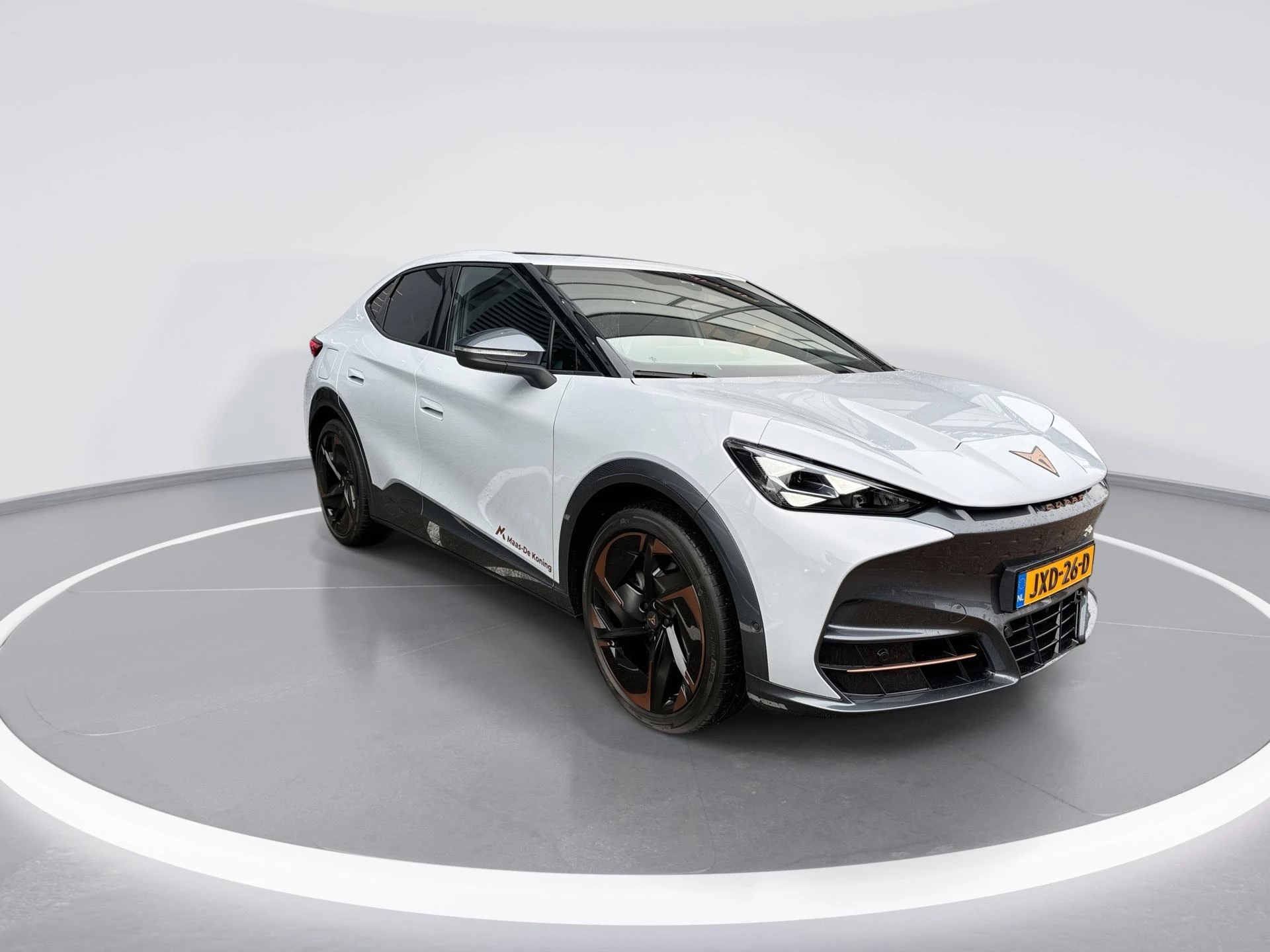 Hoofdafbeelding CUPRA Tavascan