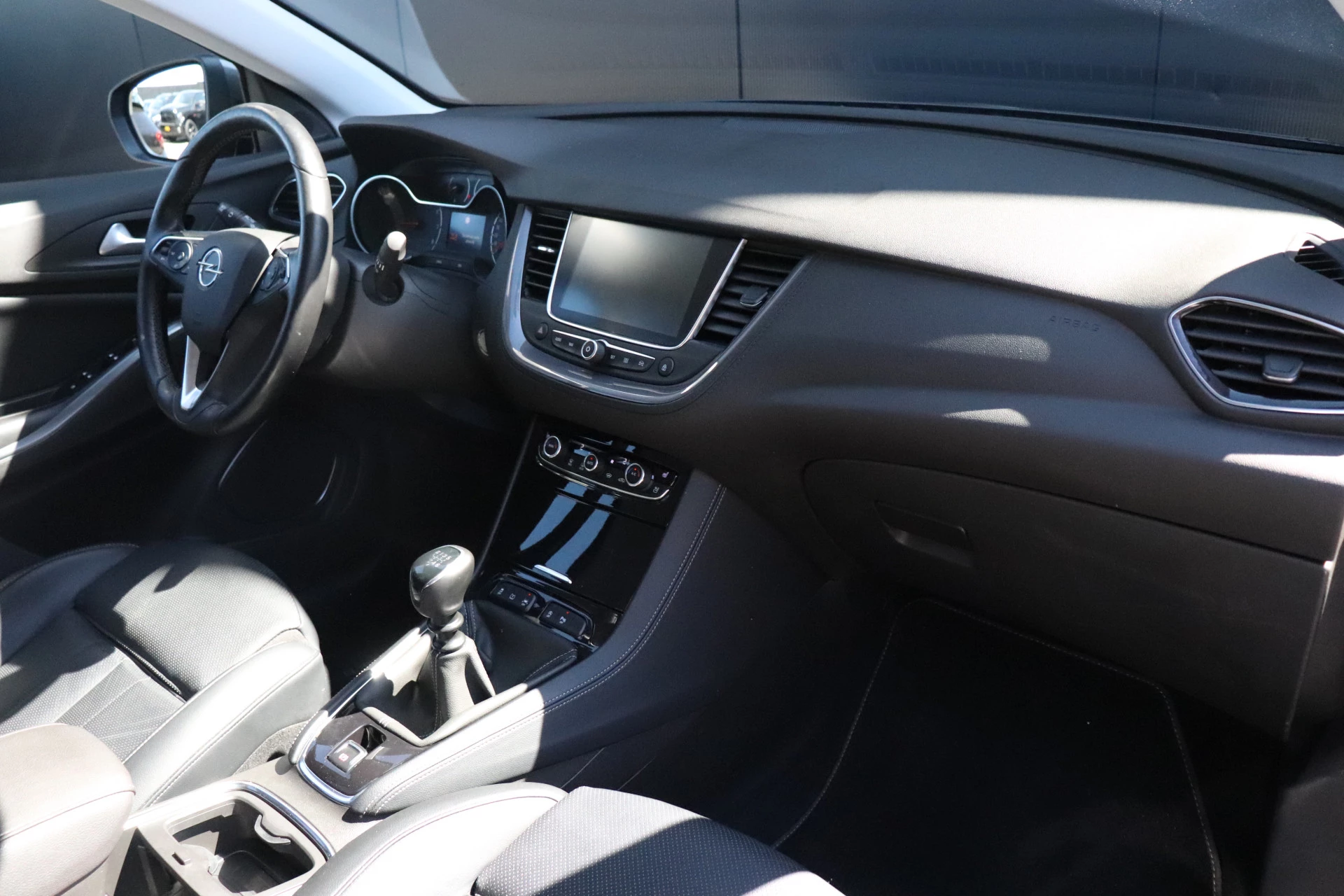 Hoofdafbeelding Opel Grandland X