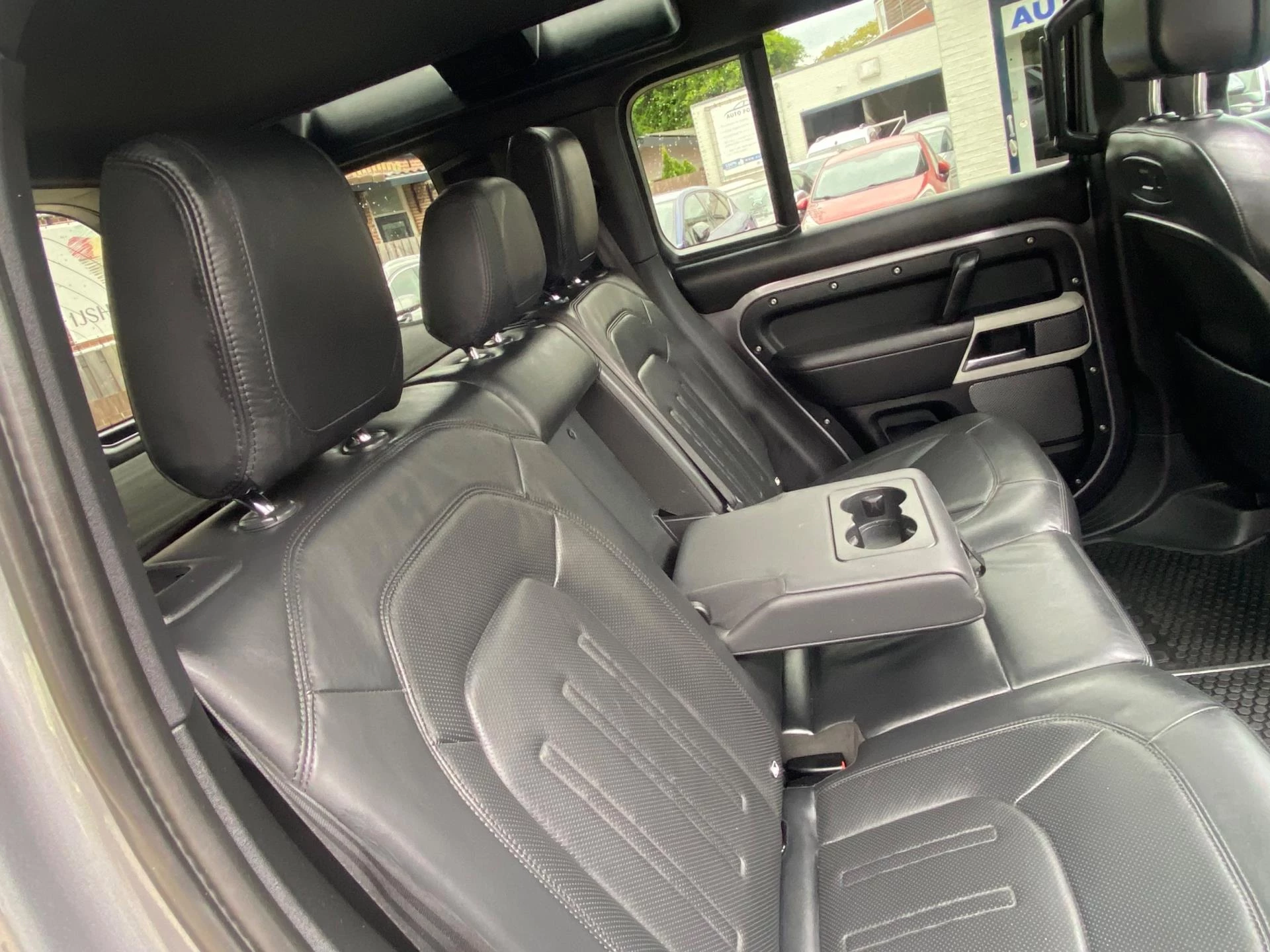 Hoofdafbeelding Land Rover Defender