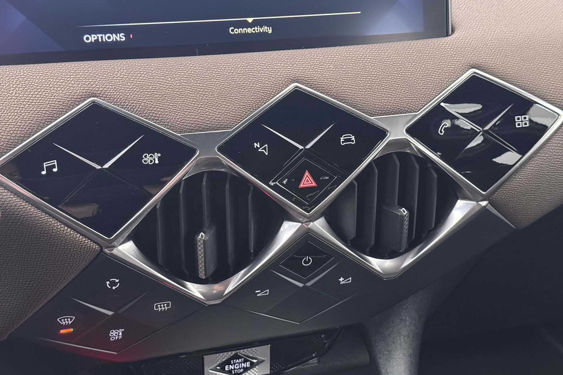 Hoofdafbeelding DS DS 3