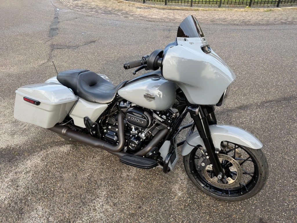 Hoofdafbeelding Harley-Davidson Street Glide