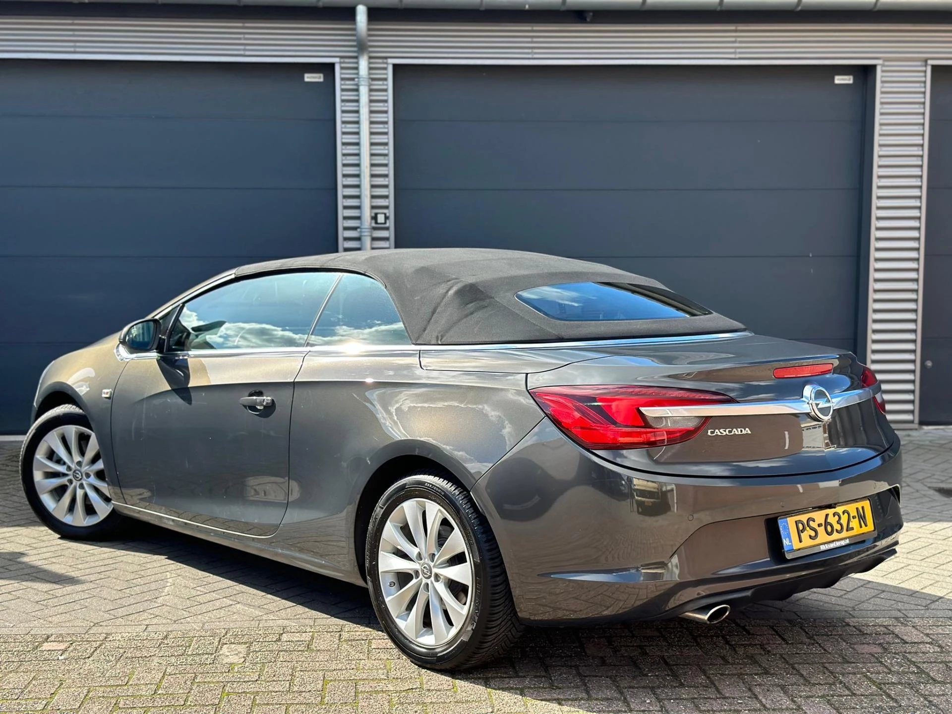 Hoofdafbeelding Opel Cascada