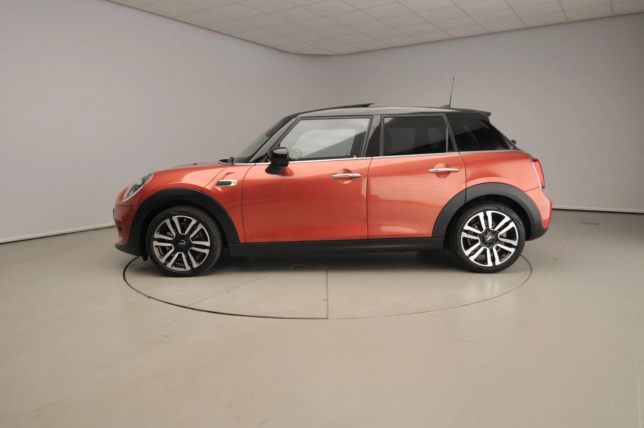 Hoofdafbeelding MINI 5-deurs