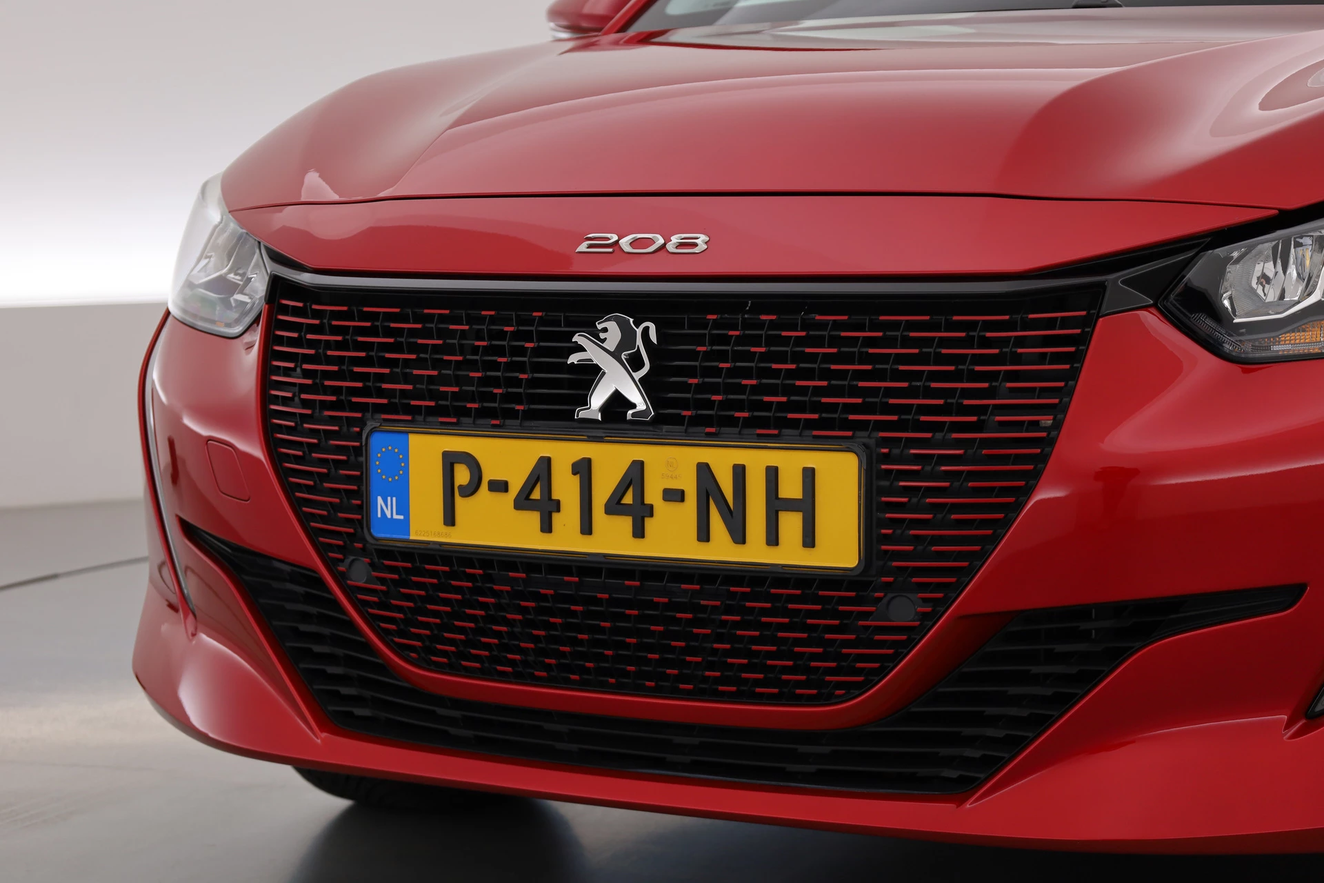 Hoofdafbeelding Peugeot e-208