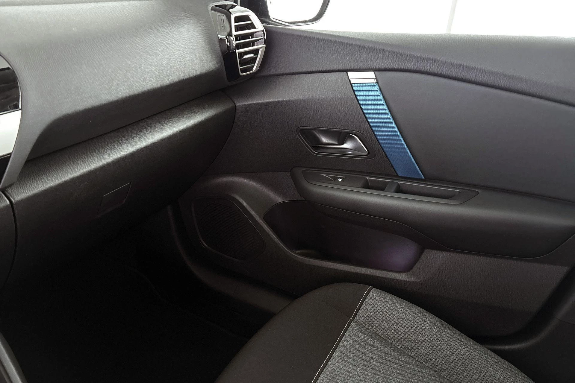 Hoofdafbeelding Citroën ë-C4 X