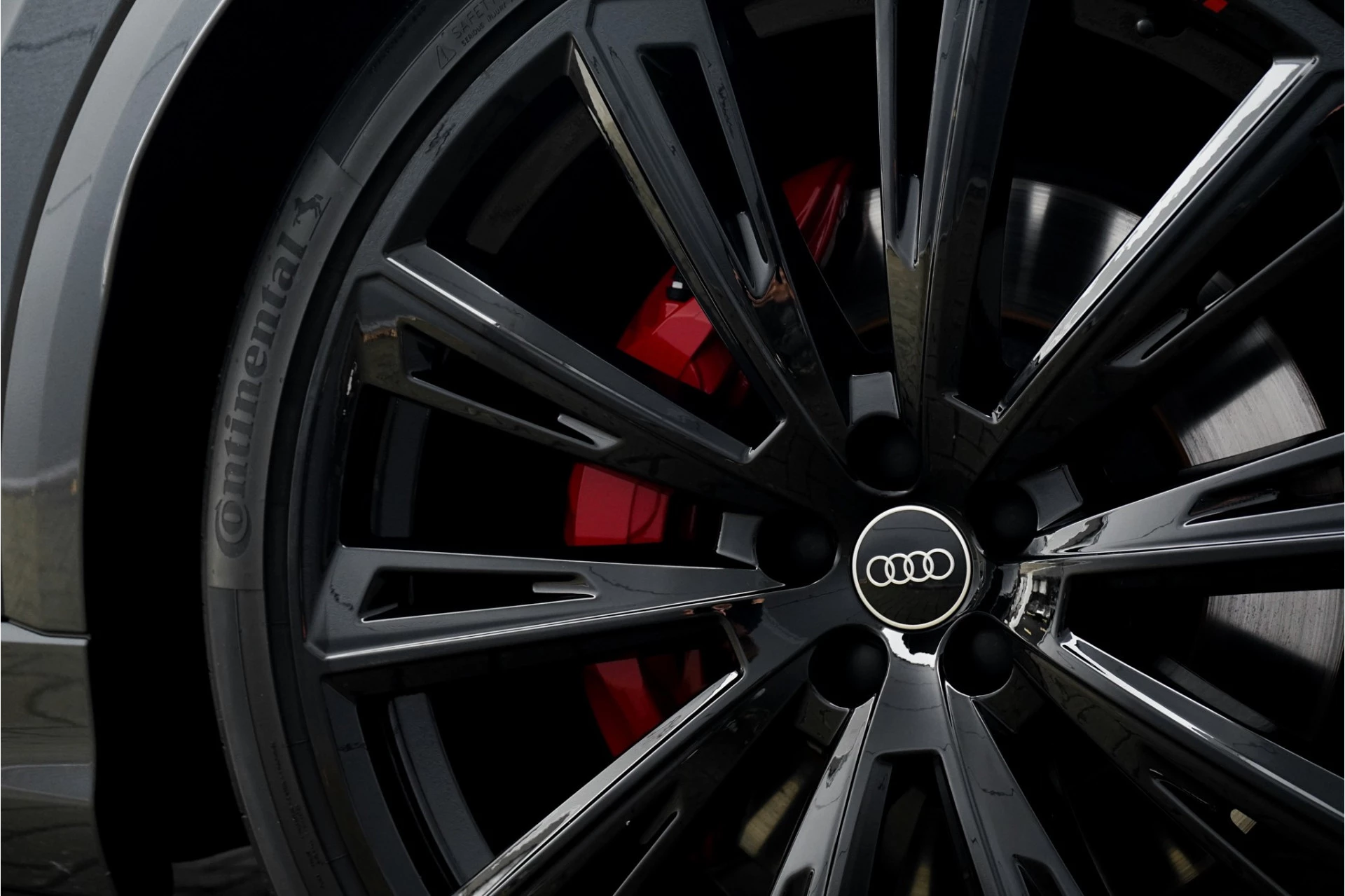 Hoofdafbeelding Audi Q8
