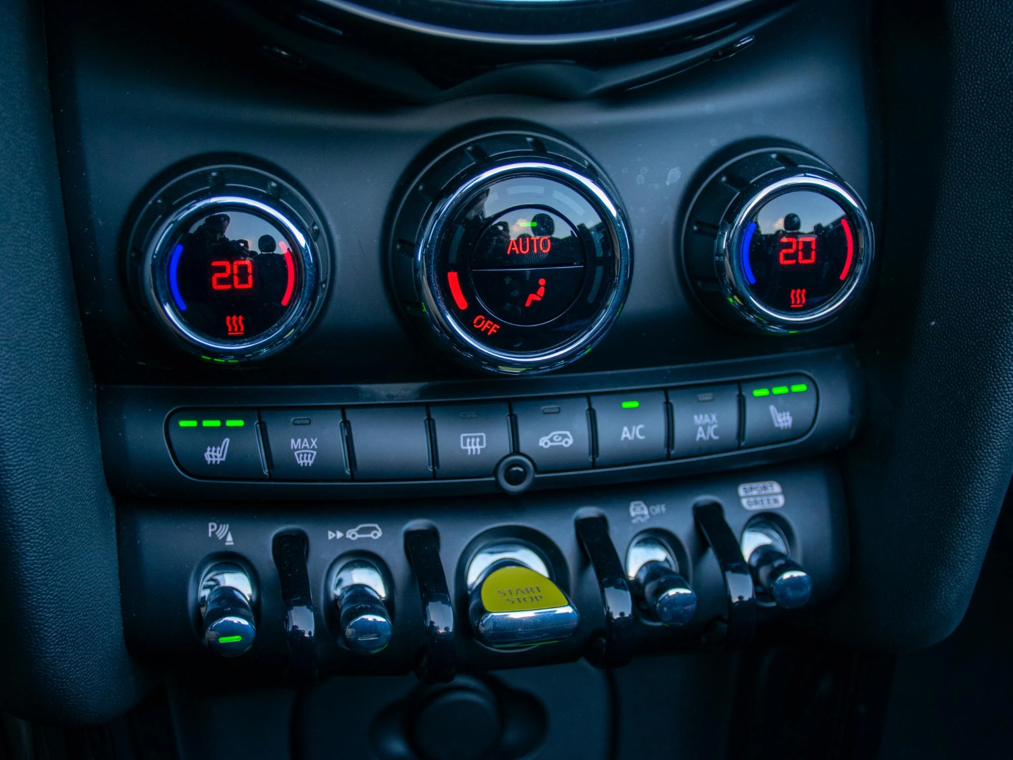 Hoofdafbeelding MINI Cabrio