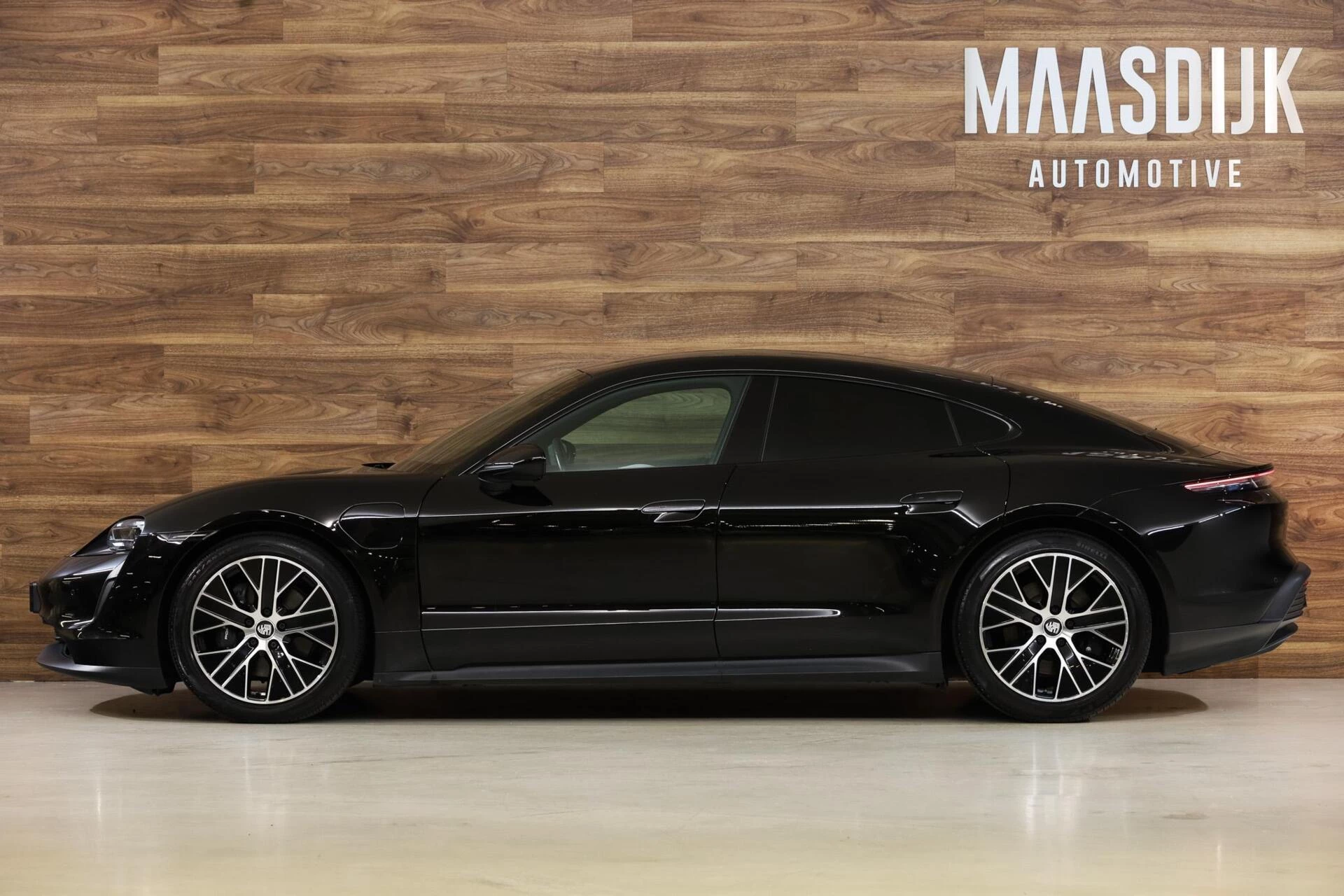 Hoofdafbeelding Porsche Taycan