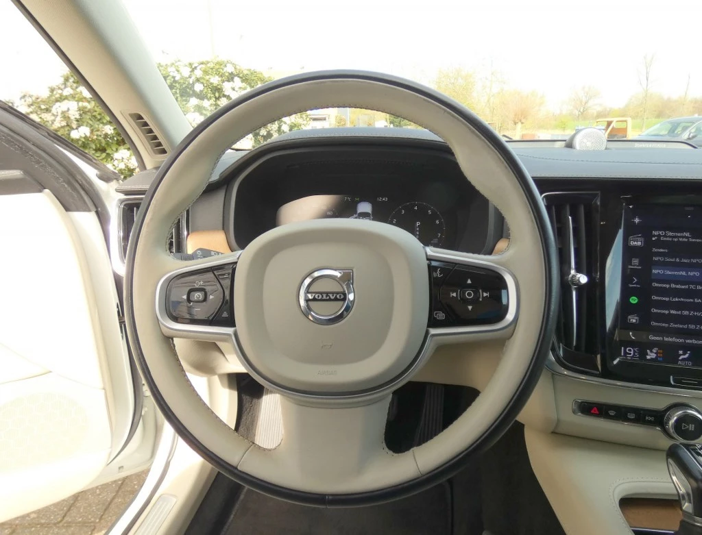 Hoofdafbeelding Volvo V90