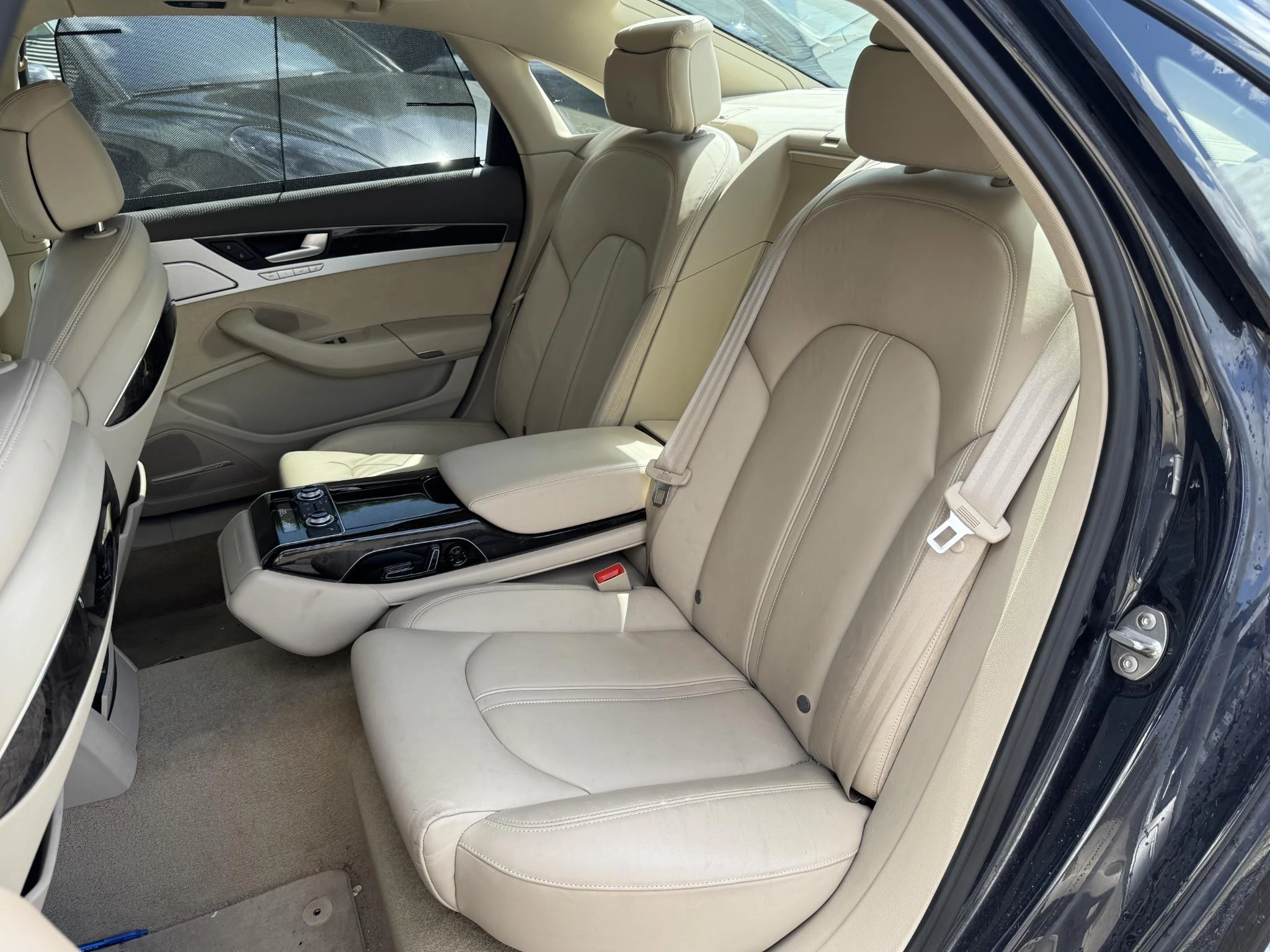 Hoofdafbeelding Audi A8