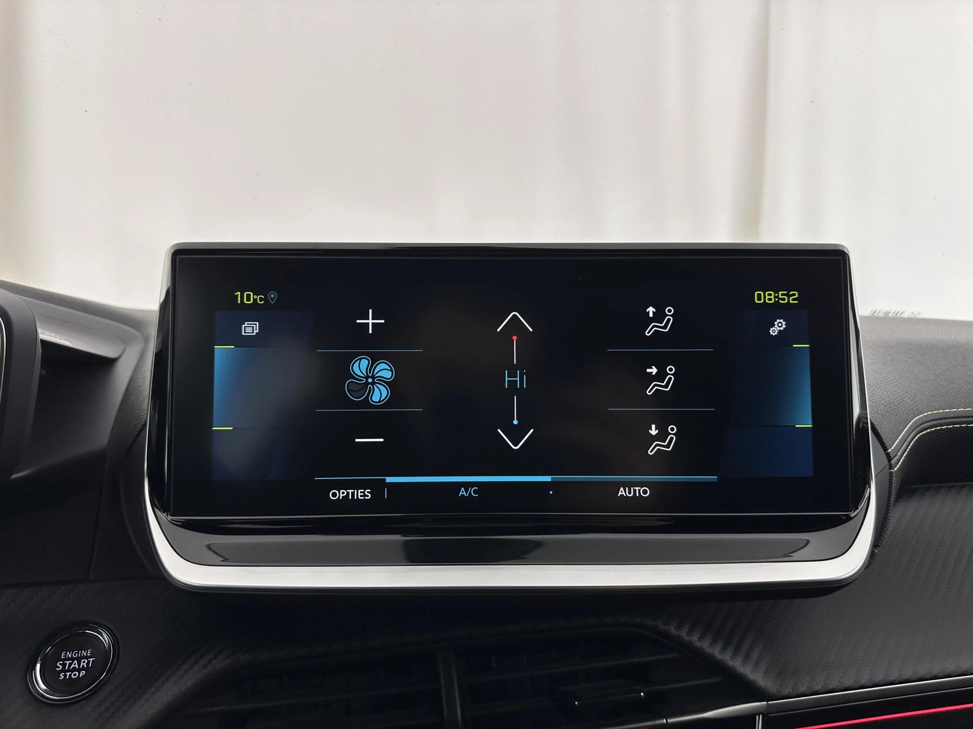 Hoofdafbeelding Peugeot e-208