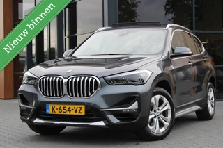 BMW X1 sDrive20i Executive Automaat | Pano | Trekhaak | Sportstoelen