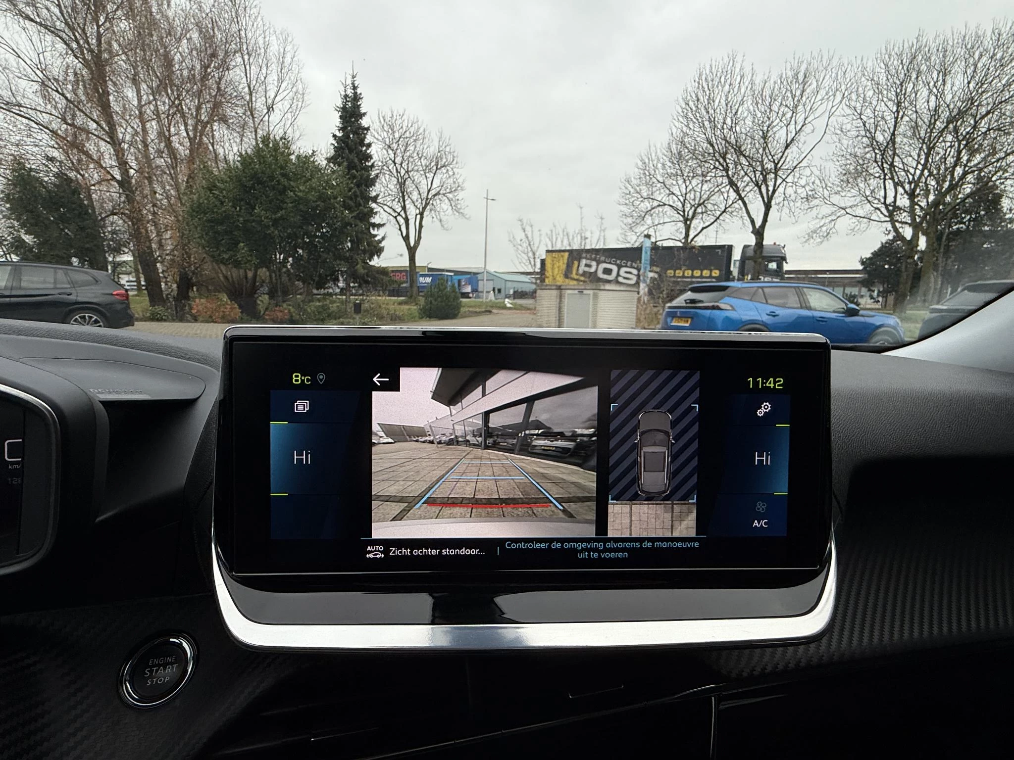 Hoofdafbeelding Peugeot e-2008