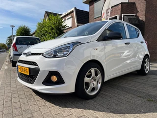 Hoofdafbeelding Hyundai i10 Hyundai i10 1.0I I-MOTION COMF.+
