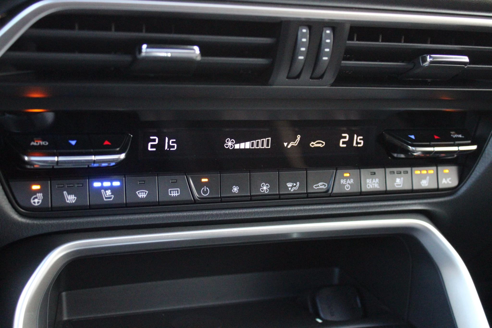 Hoofdafbeelding Mazda CX-80