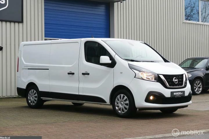 Hoofdafbeelding Nissan NV300