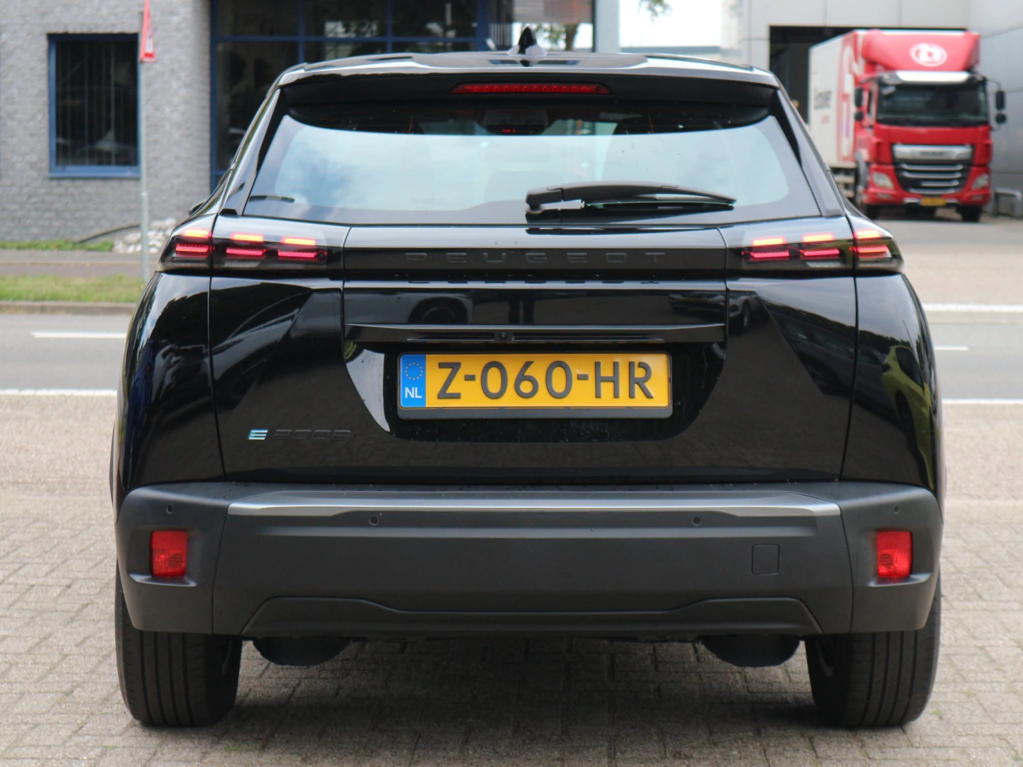 Hoofdafbeelding Peugeot e-2008