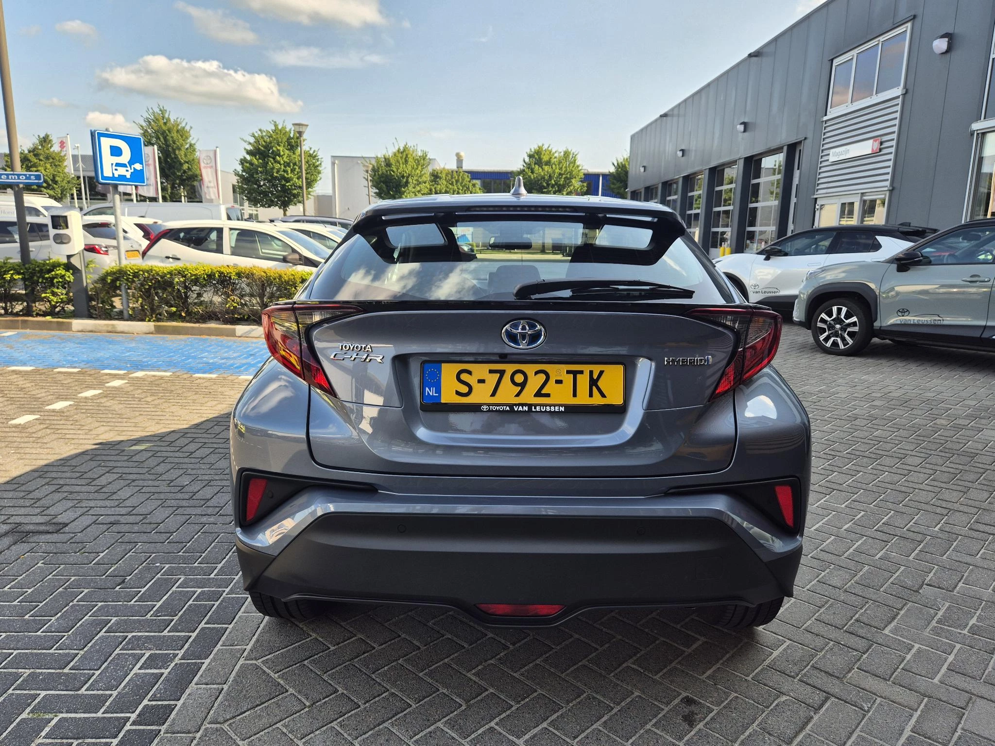 Hoofdafbeelding Toyota C-HR