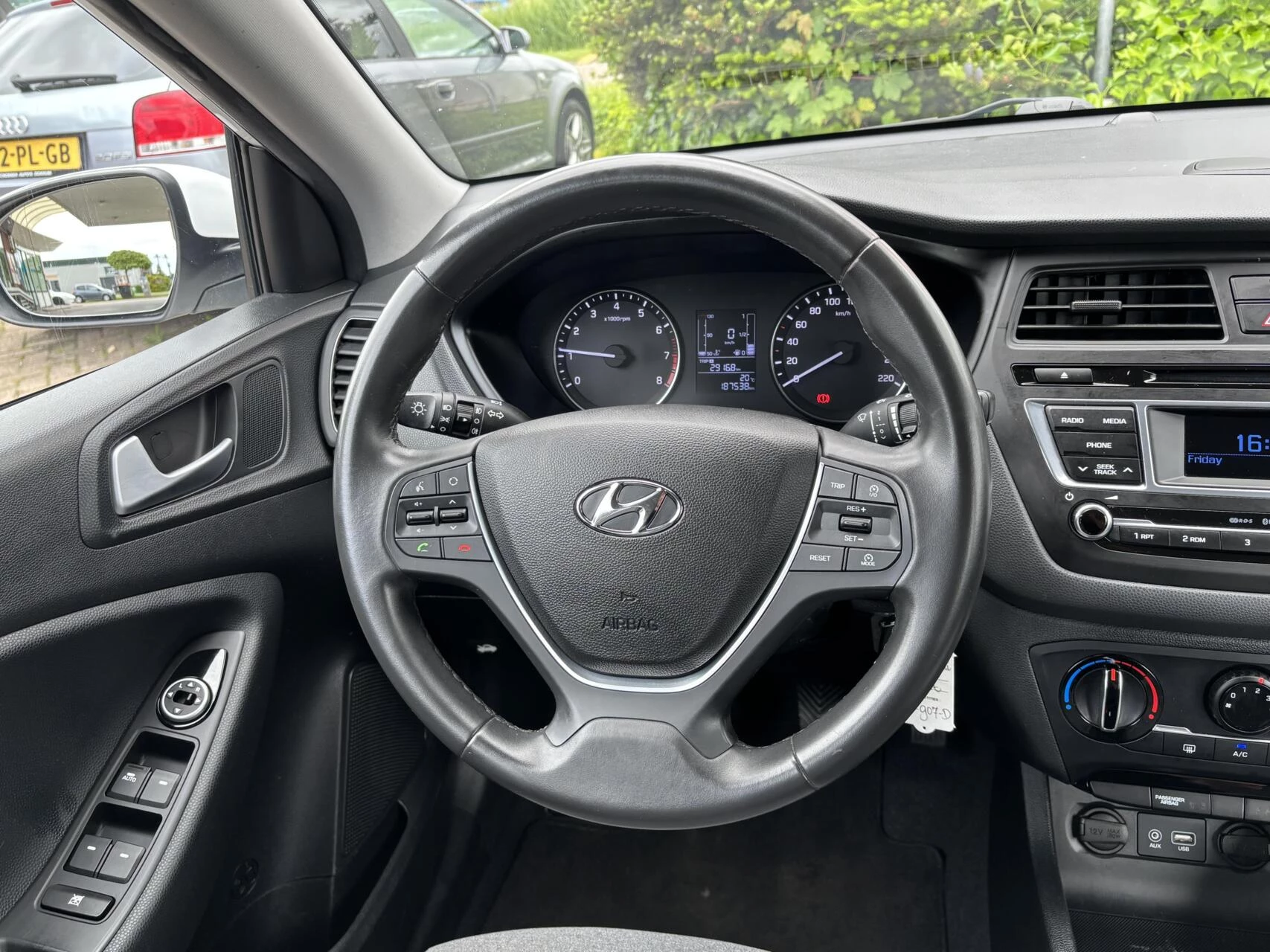 Hoofdafbeelding Hyundai i20