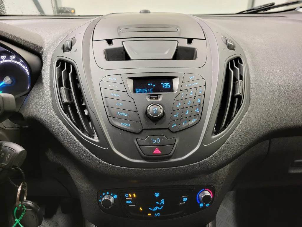 Hoofdafbeelding Ford Transit Courier