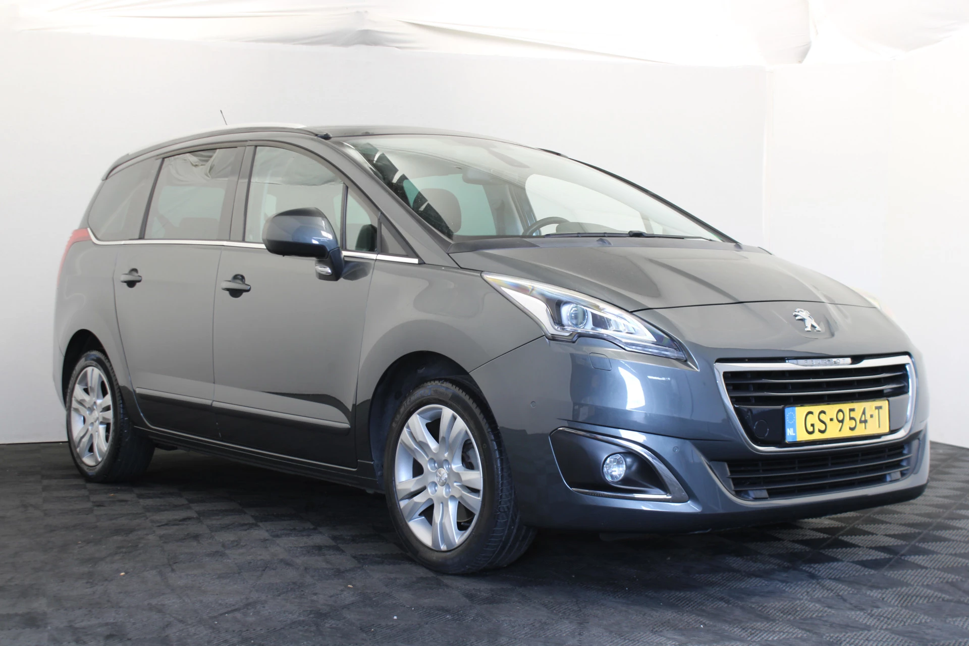 Hoofdafbeelding Peugeot 5008